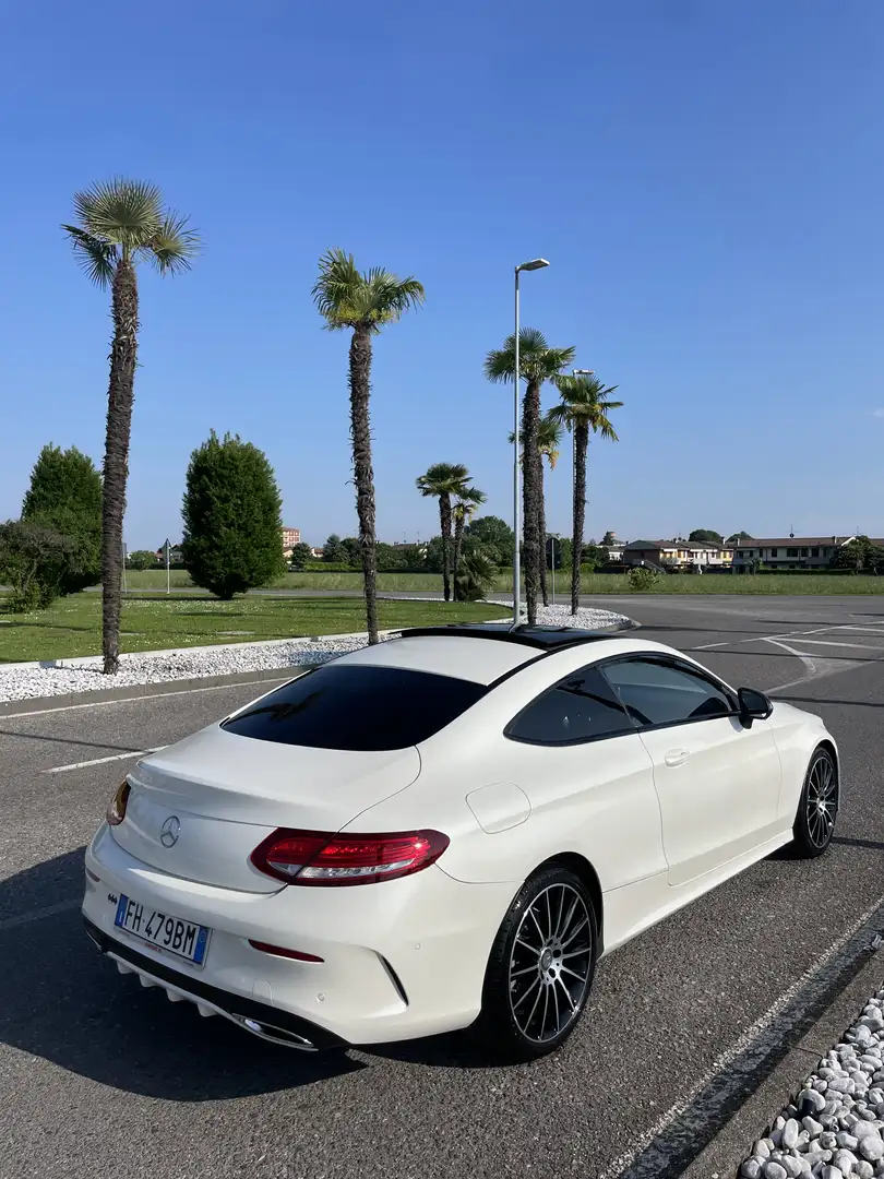 Mercedes-Benz C 220 Coupe d Executive auto - 2