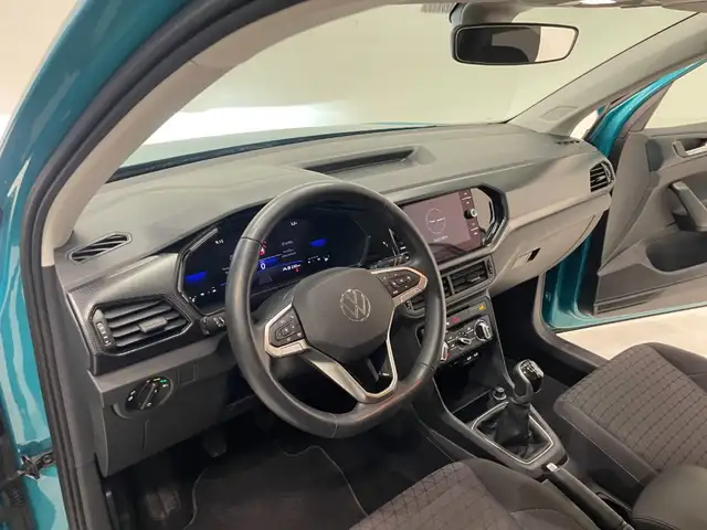 Volkswagen T-Cross view 15