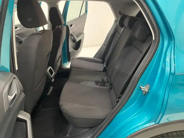 Volkswagen T-Cross view 7