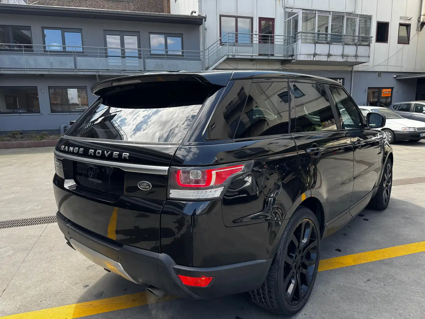 Land Rover Range Rover Sport FULLY LOADED-ONLY FOR EXPORT OUT OF EUROPE Noir - 2