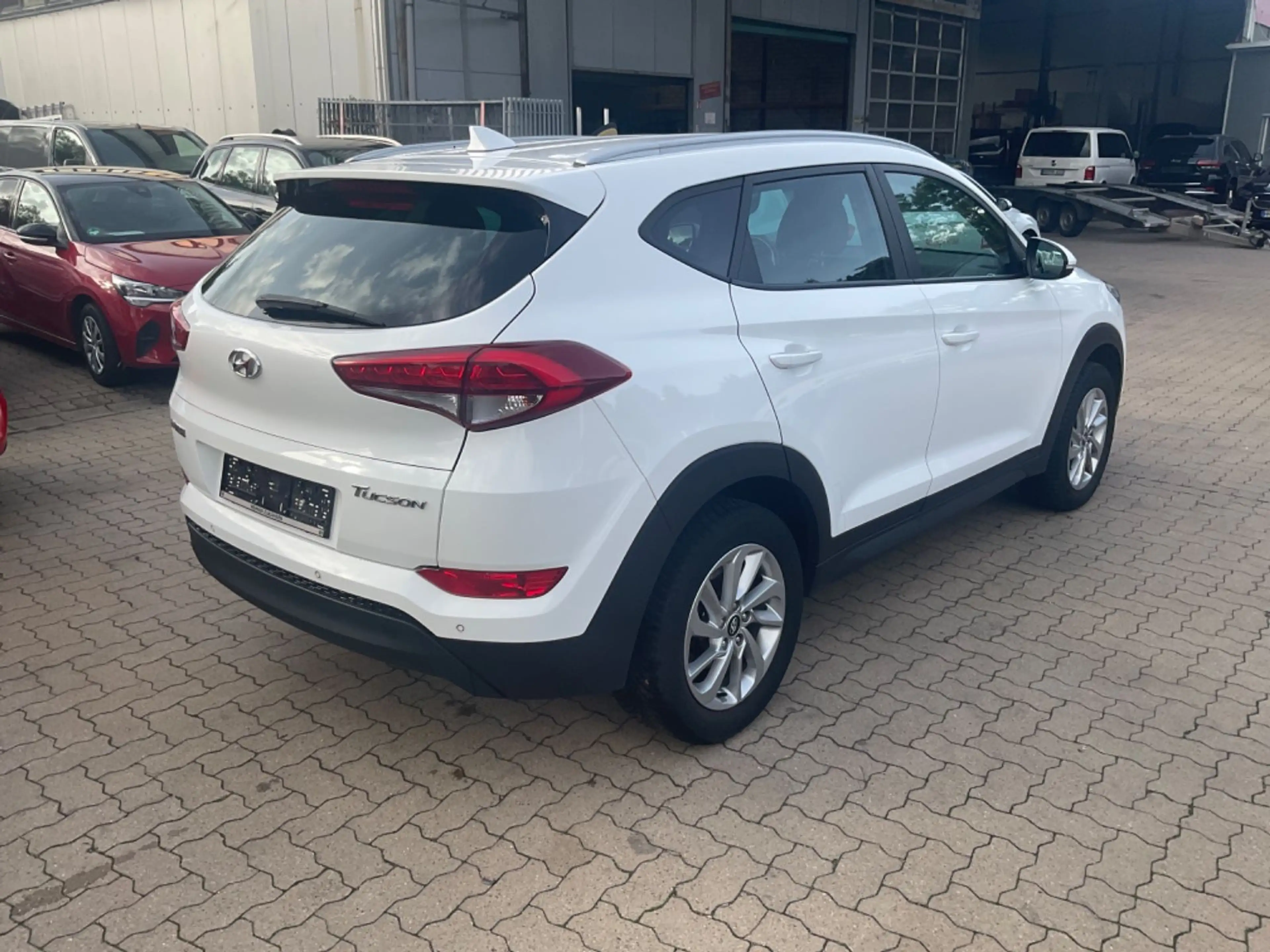 Hyundai TUCSON blue Intro Edition TÜV 04.2028 — photo 9