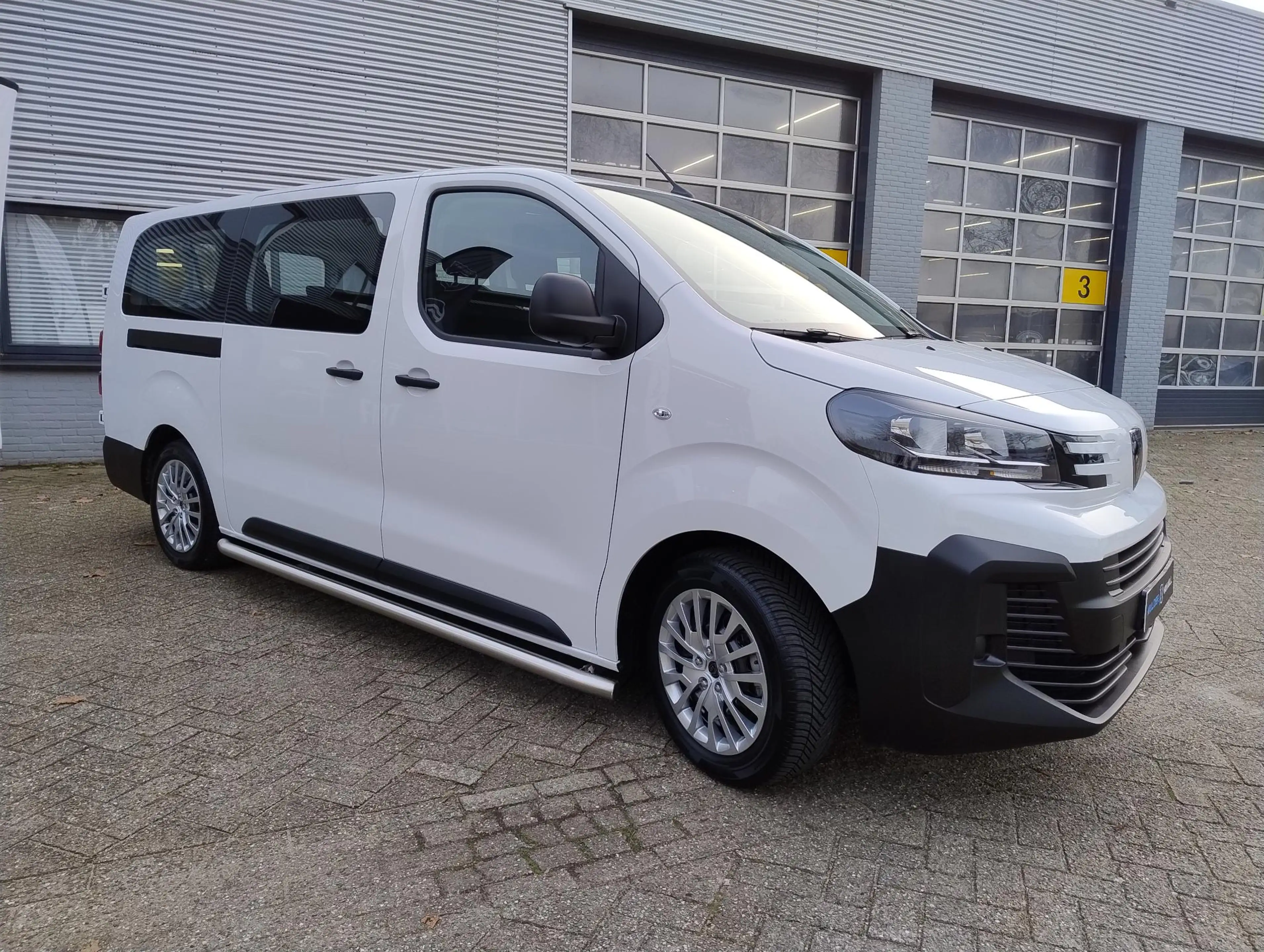 Peugeot e-Expert Combi L3 75kWh 136pk | 9-persoons | 17 inch stalen — photo 5