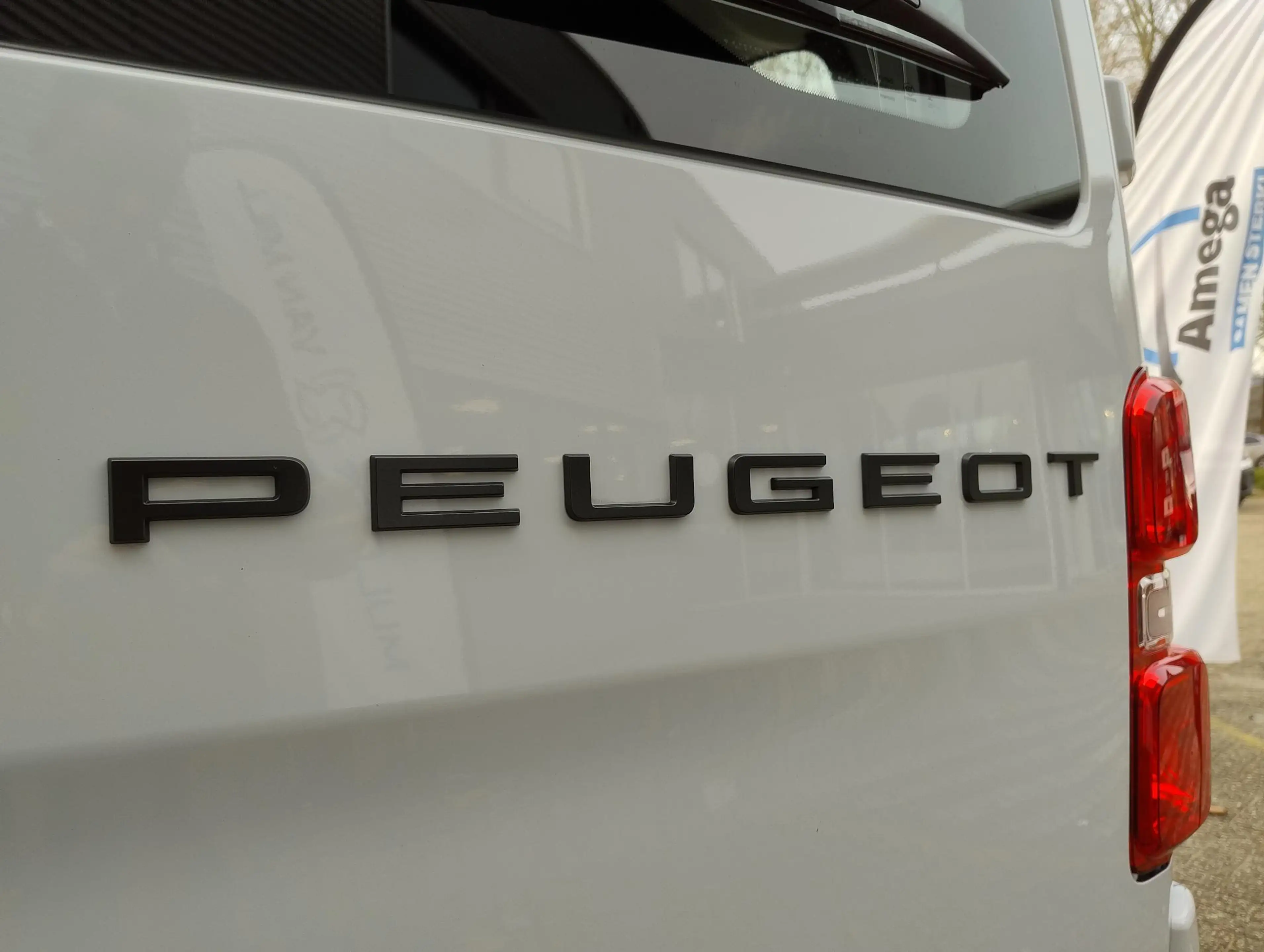 Peugeot e-Expert Combi L3 75kWh 136pk | 9-persoons | 17 inch stalen — photo 12