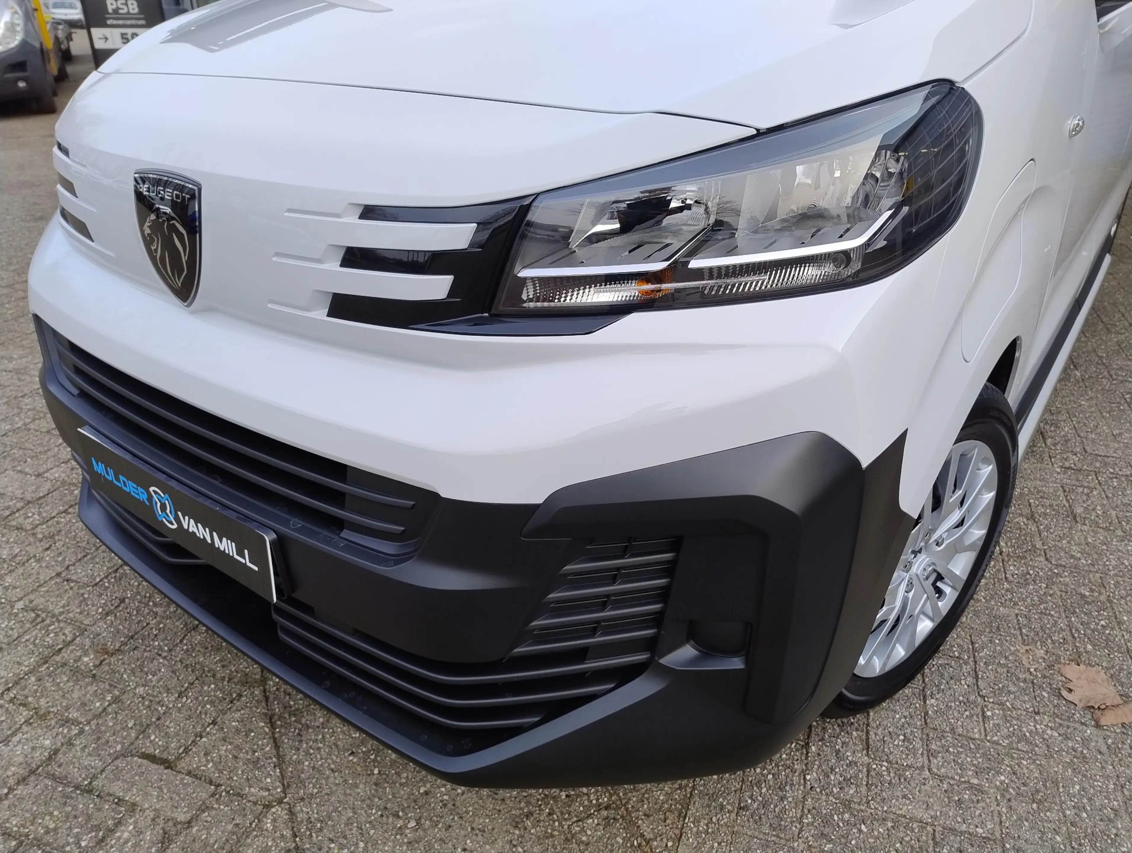 Peugeot e-Expert Combi L3 75kWh 136pk | 9-persoons | 17 inch stalen — photo 14