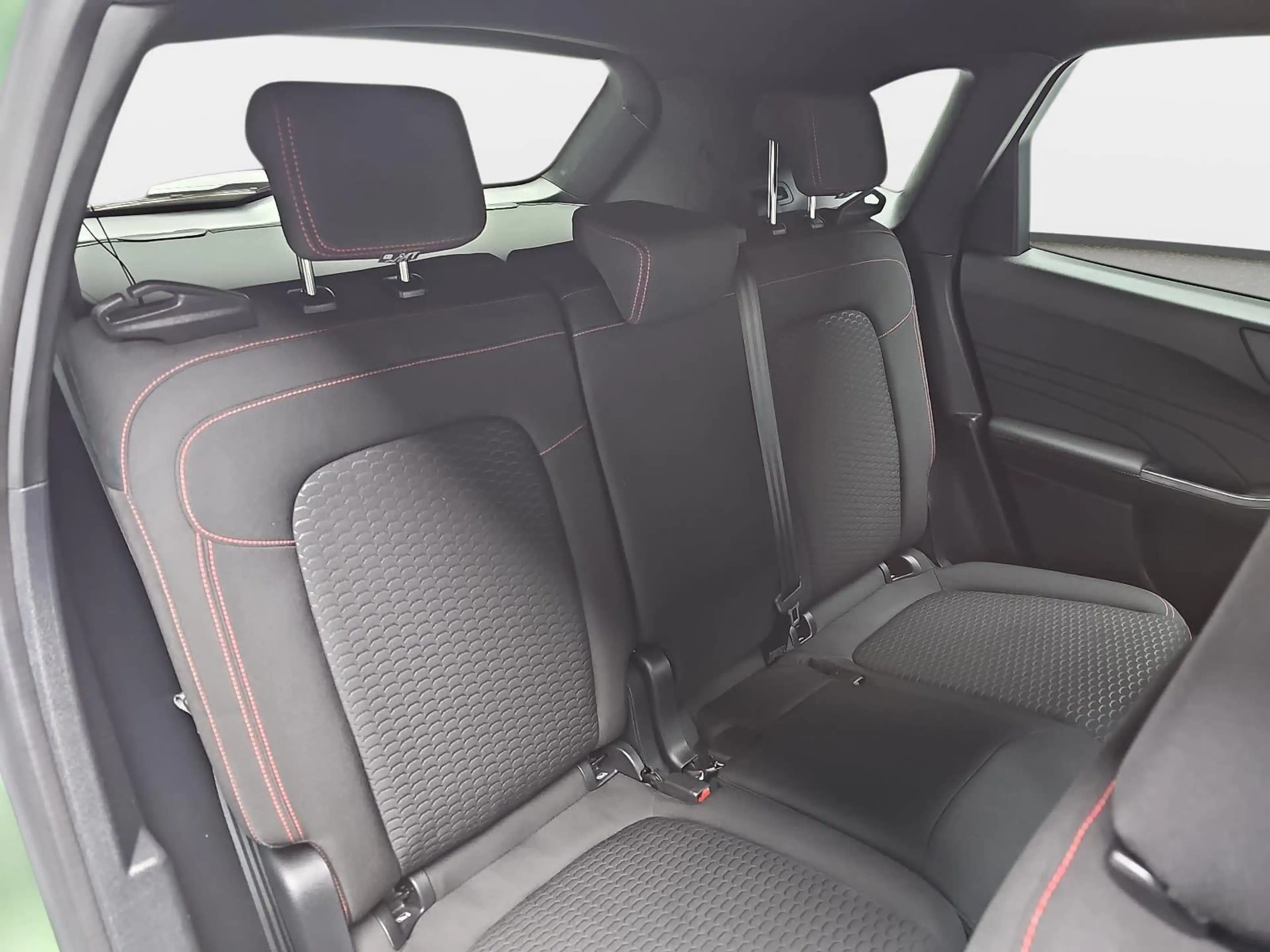 Ford Kuga KUGA 1.5 EB AUTO. ST-LINE NAVI LED KLIMAAUTO WINTE — photo 19