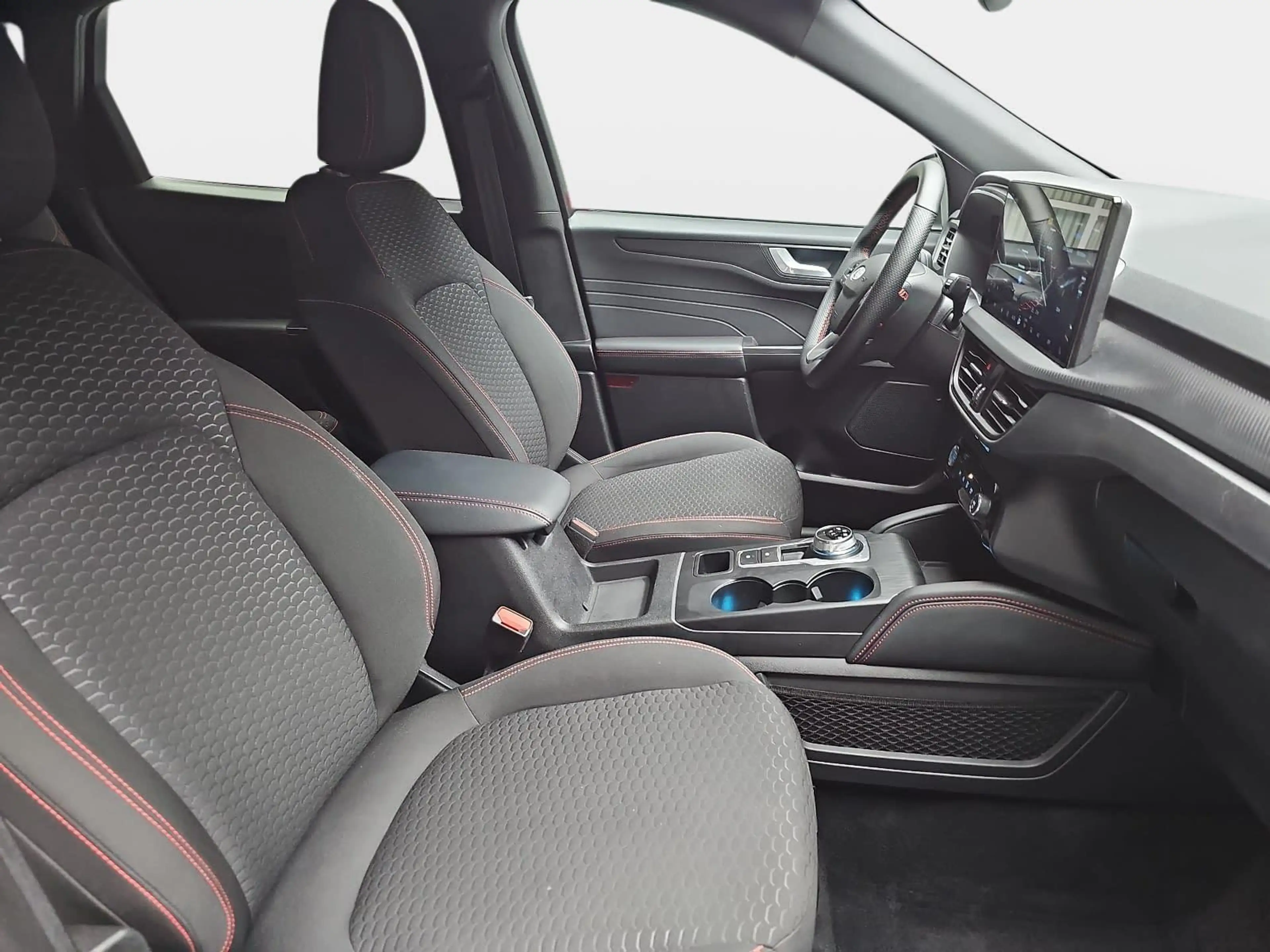 Ford Kuga KUGA 1.5 EB AUTO. ST-LINE NAVI LED KLIMAAUTO WINTE — photo 17