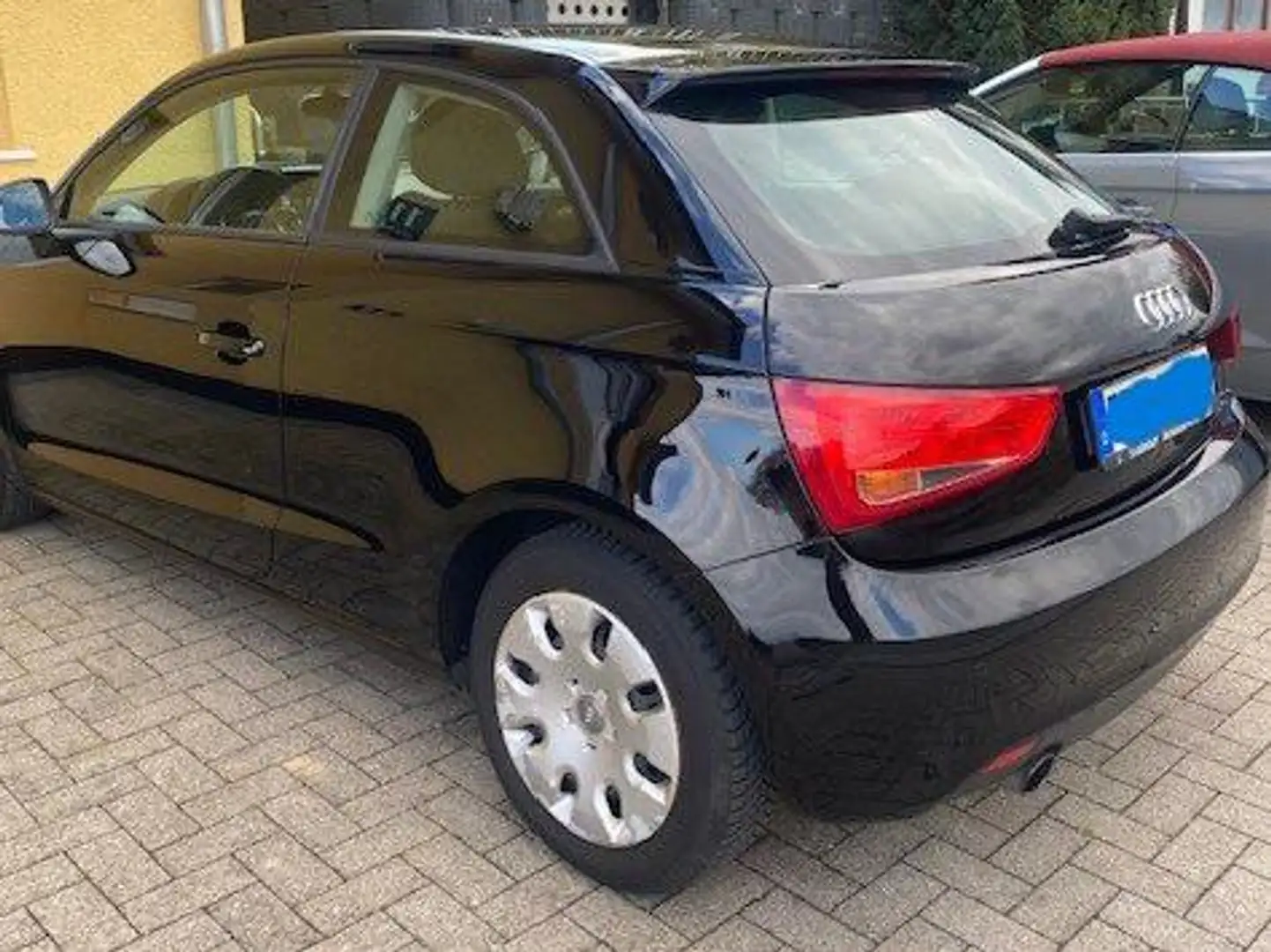 Audi A1 A1 1.6 TDI S line Sportpaket Siyah - 1