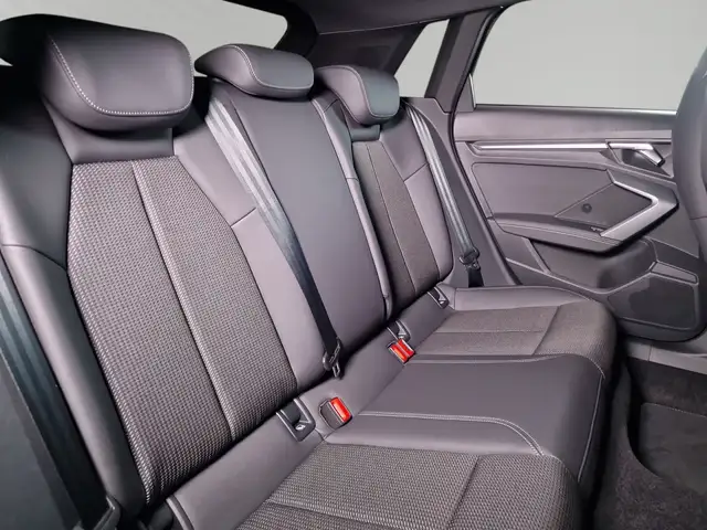 Audi A3 view 8