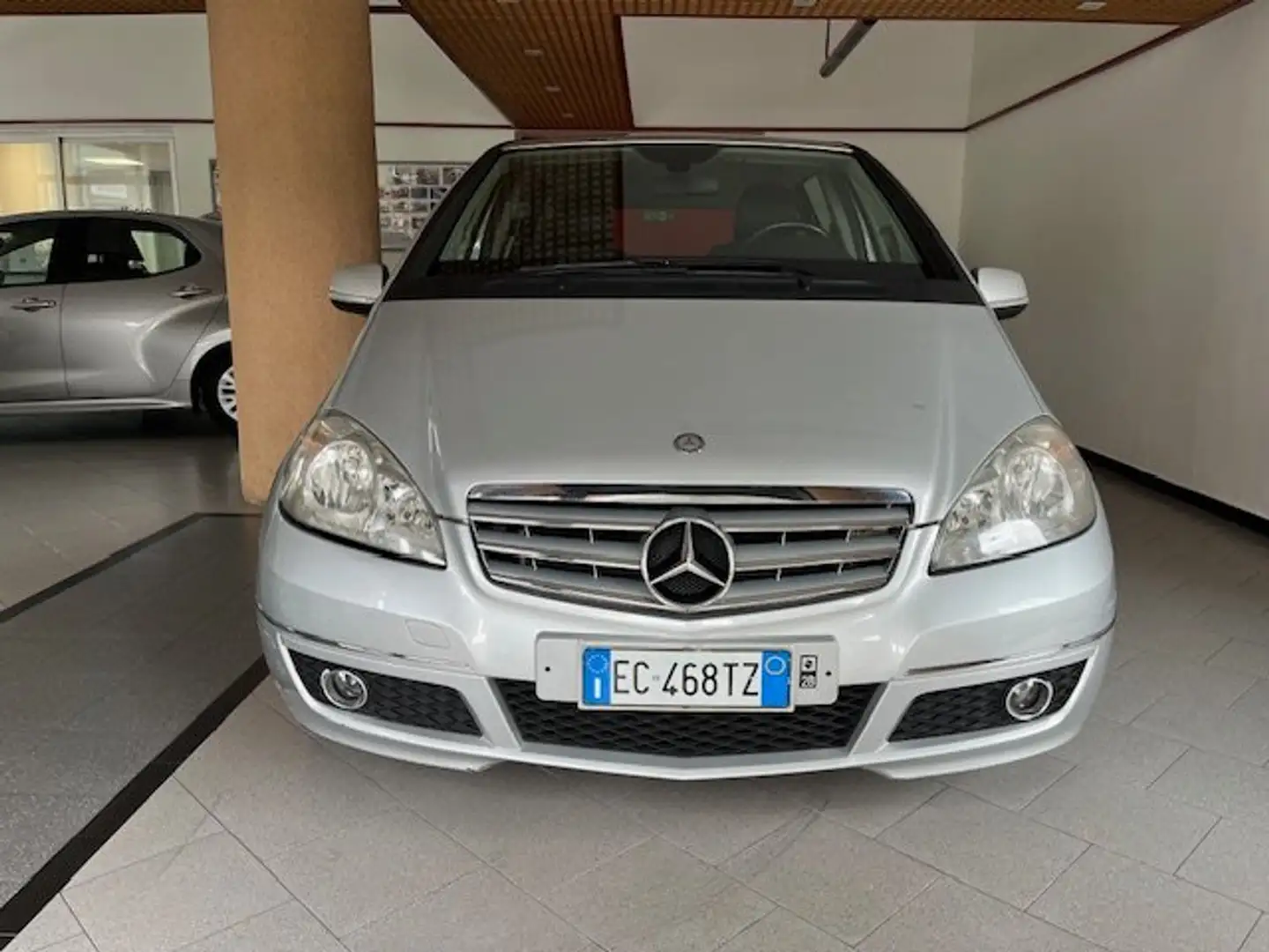 Mercedes-Benz A 150 Avantgarde OK Neopatentati Plateado - 2