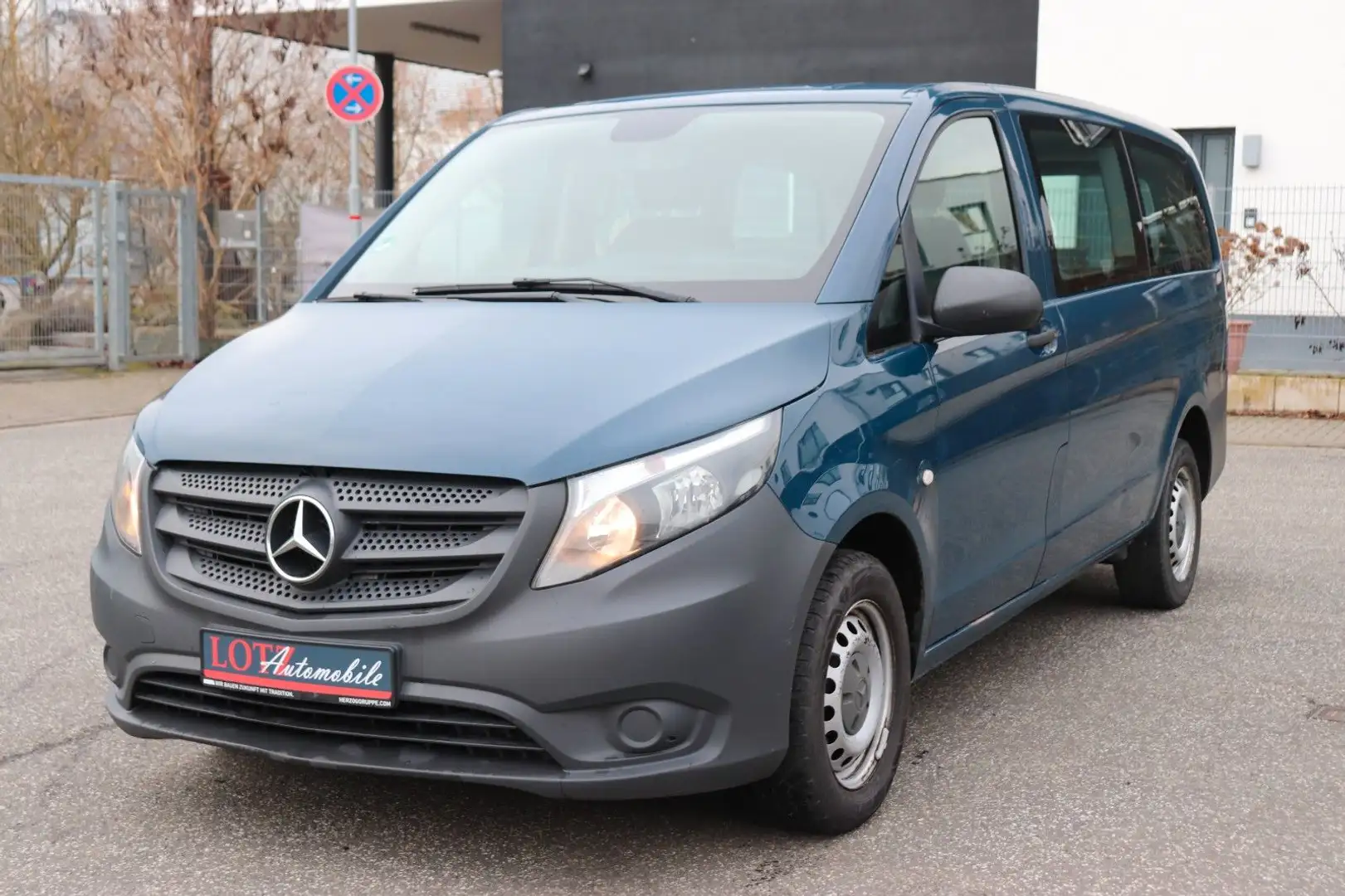 Mercedes-Benz Vito Tourer 116 CDI BT Pro lang Blau - 1
