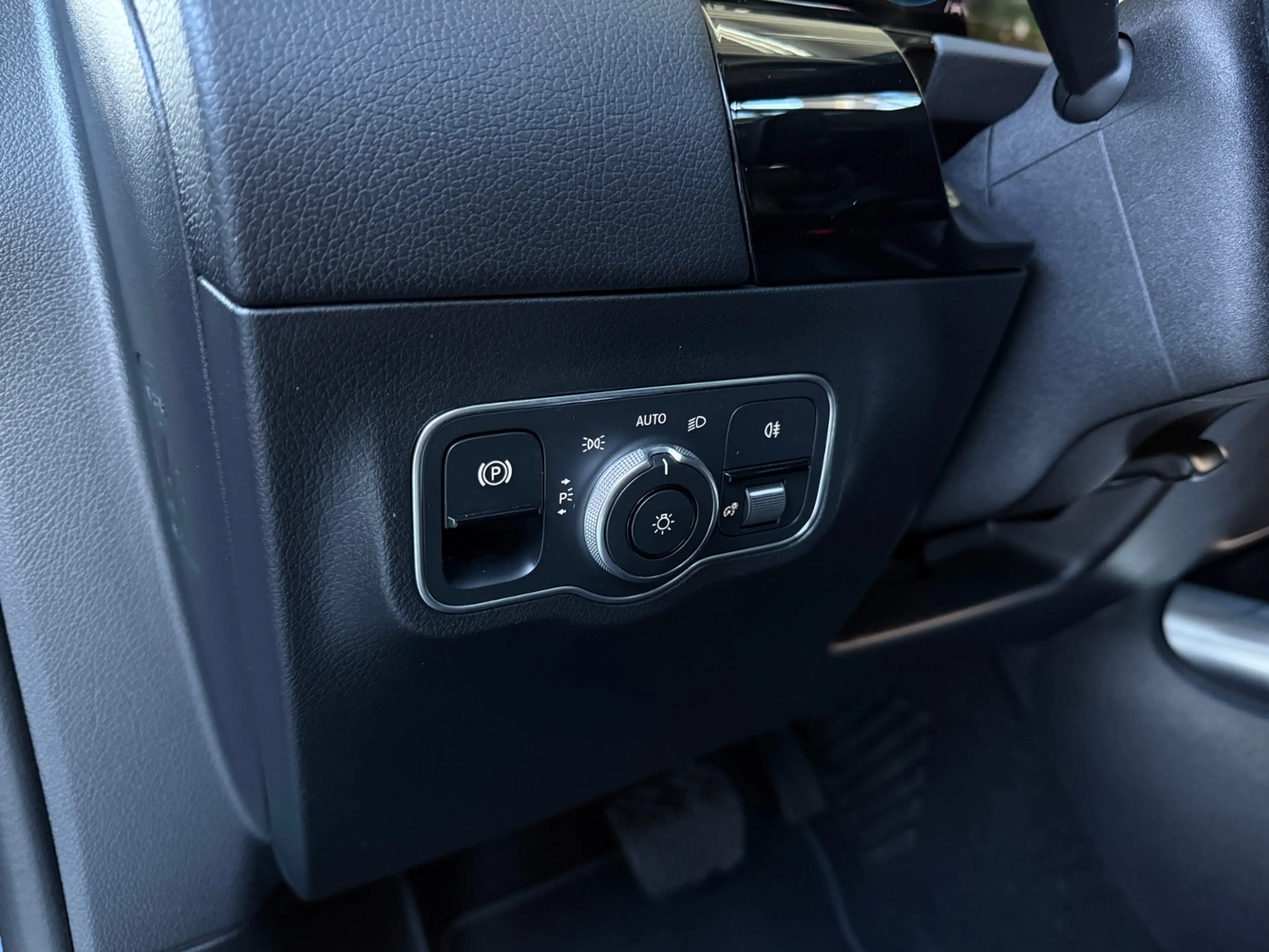 Mercedes-Benz B 220 4Matic PANO LED NAV RFK SHZ ALU — photo 12