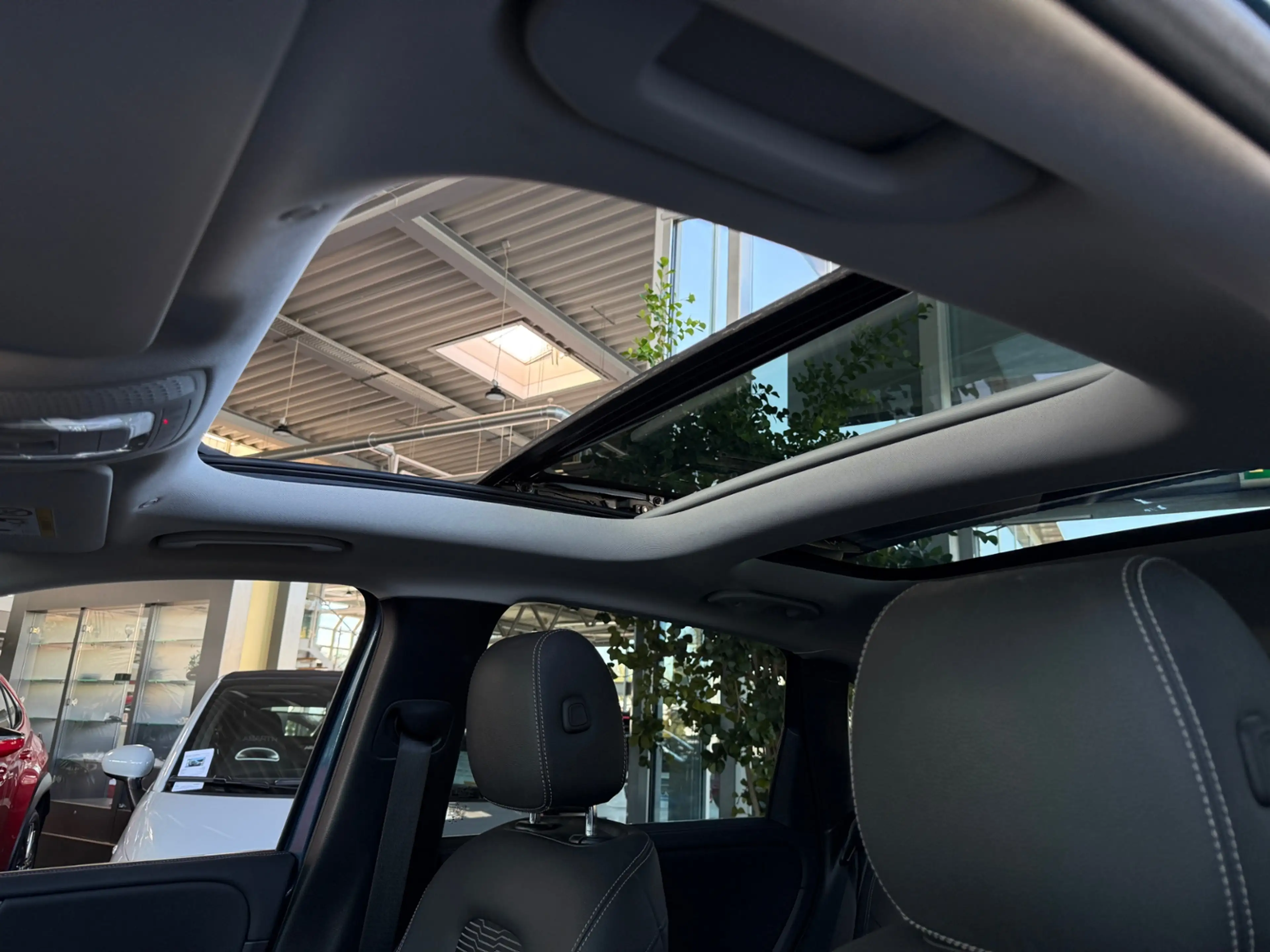 Mercedes-Benz B 220 4Matic PANO LED NAV RFK SHZ ALU — photo 10