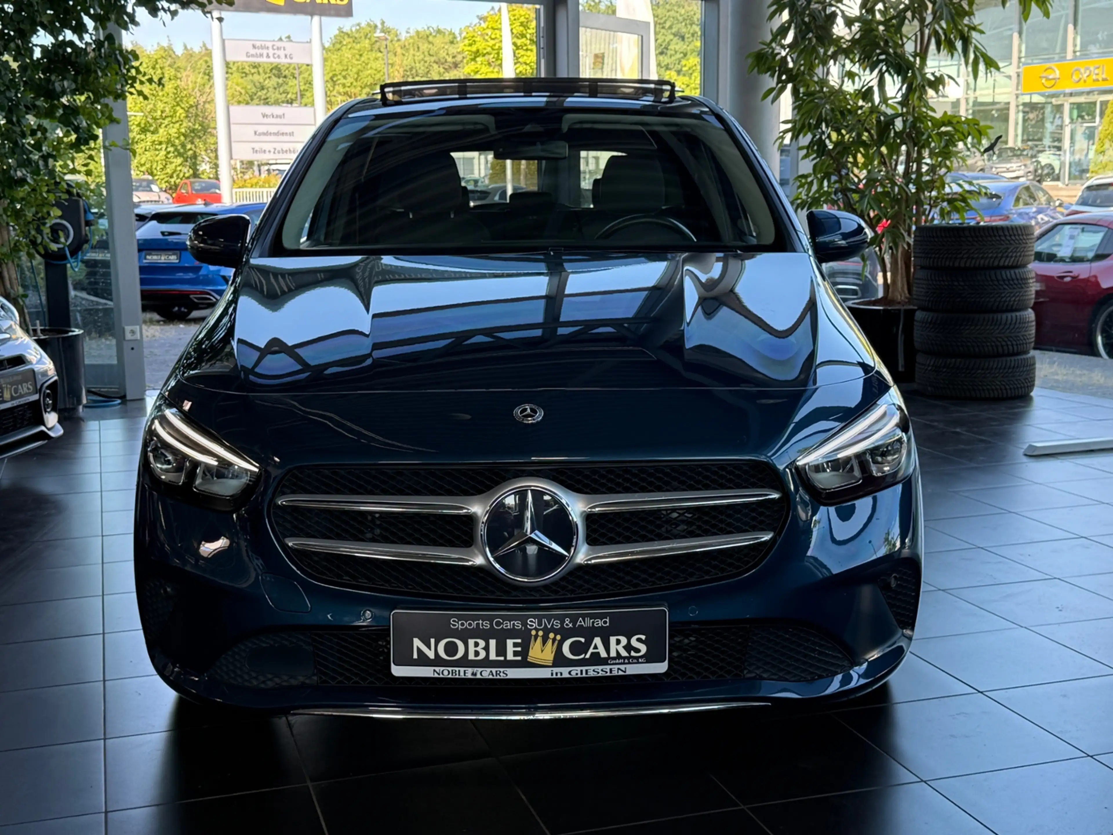 Mercedes-Benz B 220 4Matic PANO LED NAV RFK SHZ ALU — photo 2
