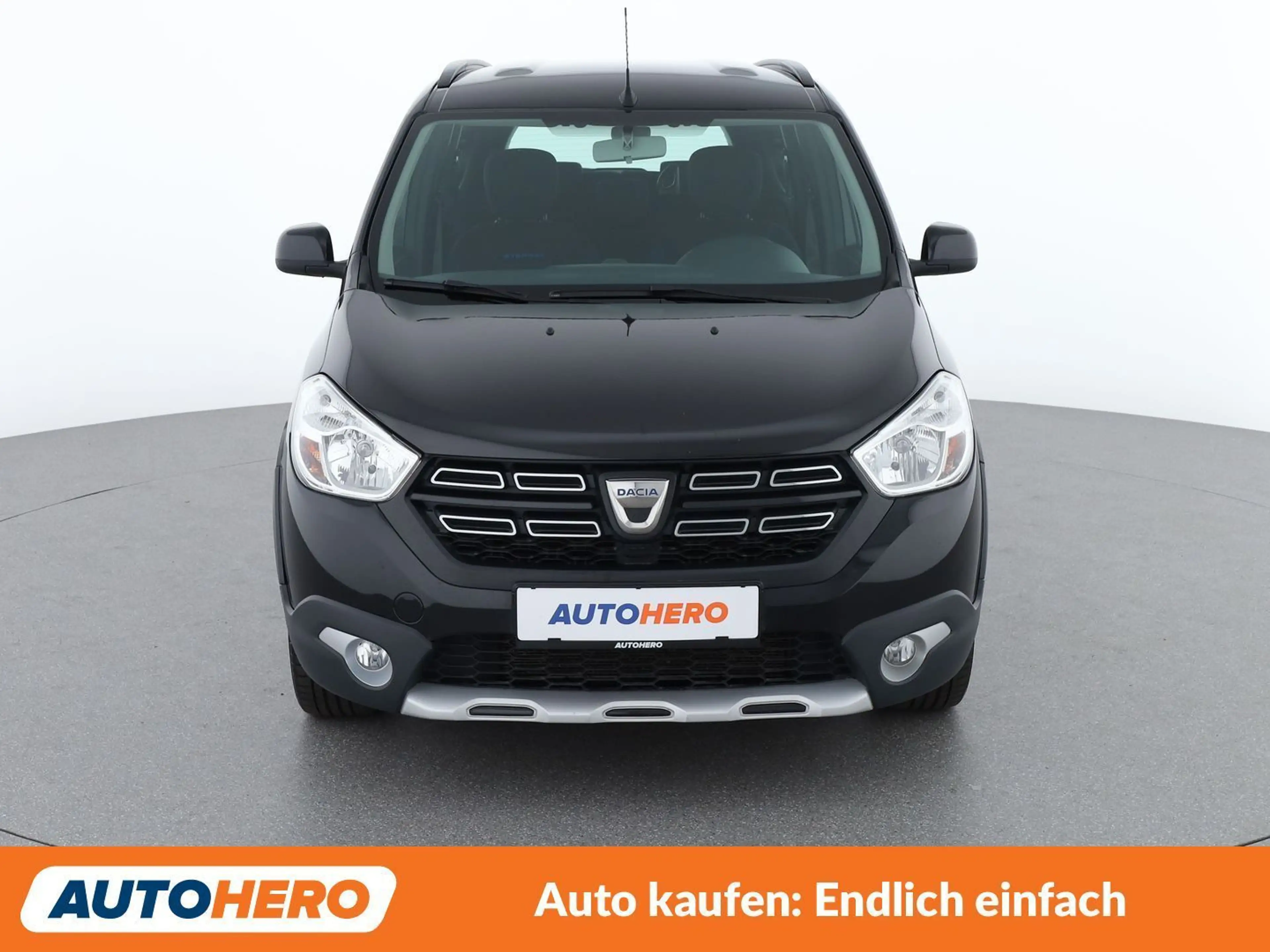 Dacia Lodgy 1.5 Blue dCi Celebration *NAVI*TEMPO*KLIMA*BT*CAM* — photo 9
