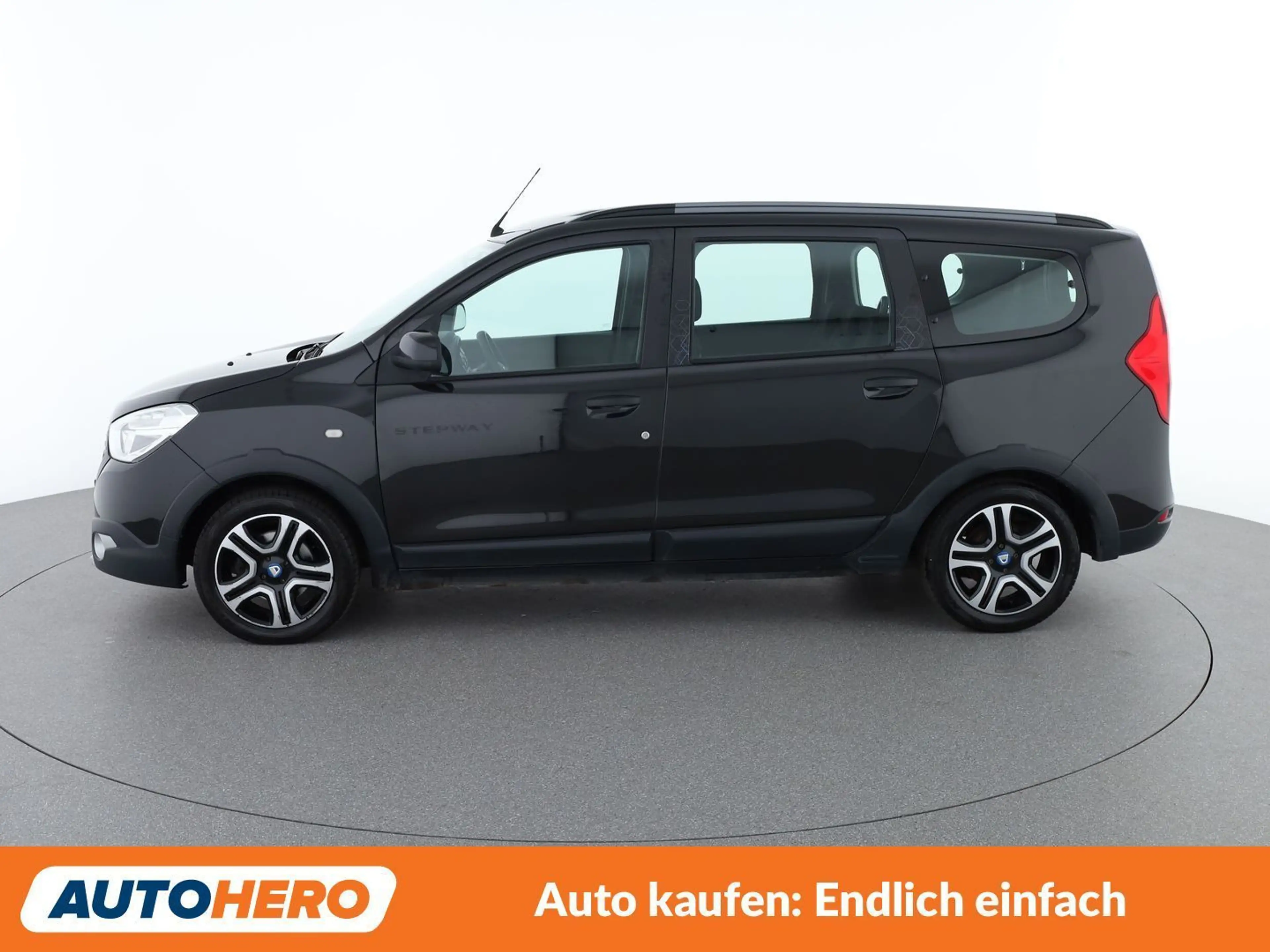 Dacia Lodgy 1.5 Blue dCi Celebration *NAVI*TEMPO*KLIMA*BT*CAM* — photo 3