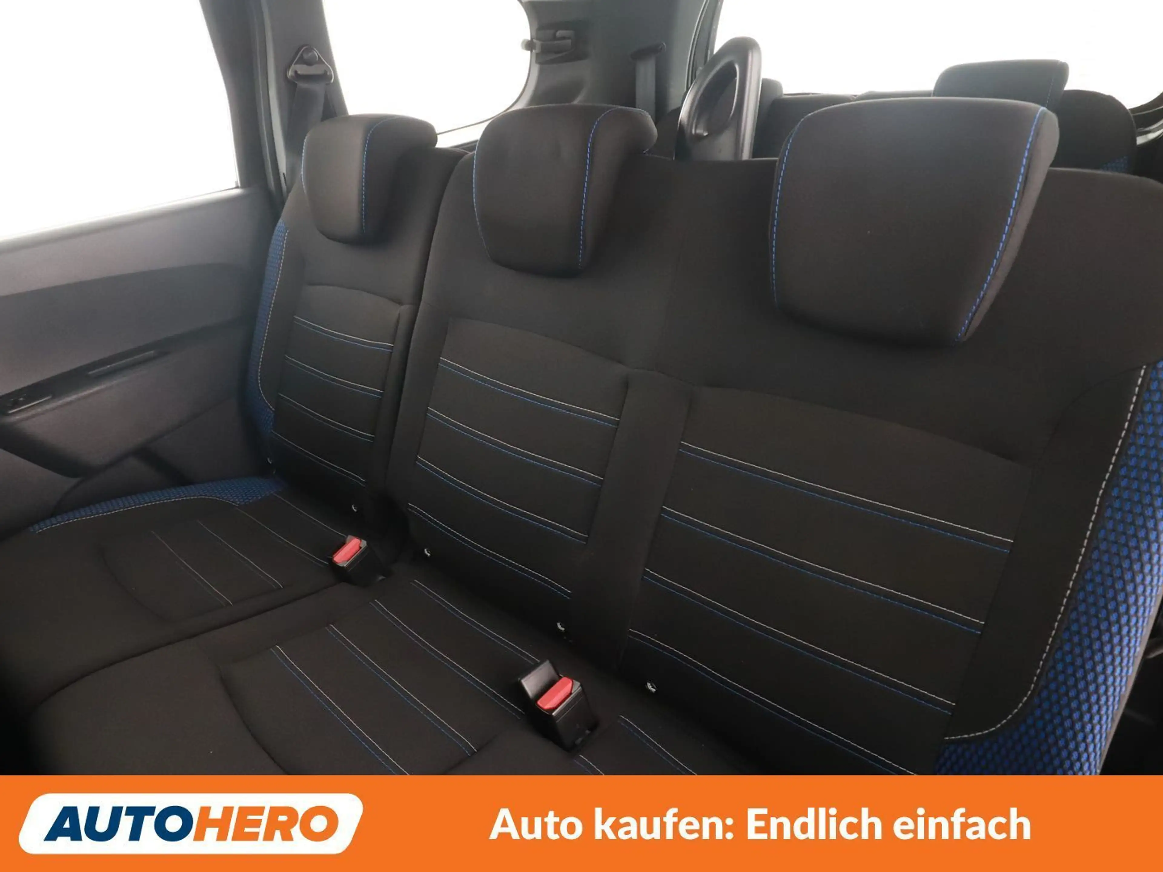 Dacia Lodgy 1.5 Blue dCi Celebration *NAVI*TEMPO*KLIMA*BT*CAM* — photo 14