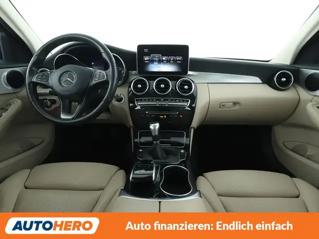 Mercedes-Benz C-Class view 12