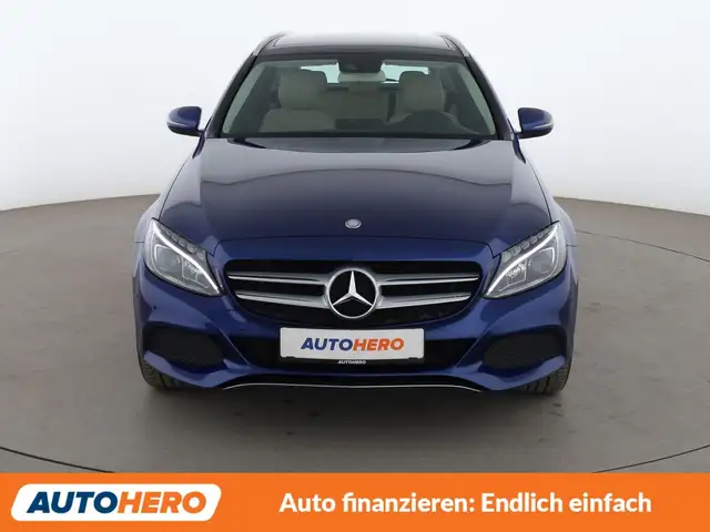 Mercedes-Benz C-Class view 9