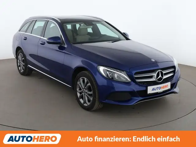 Mercedes-Benz C-Class view 8
