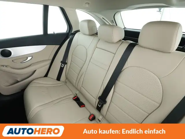 Mercedes-Benz C view 14