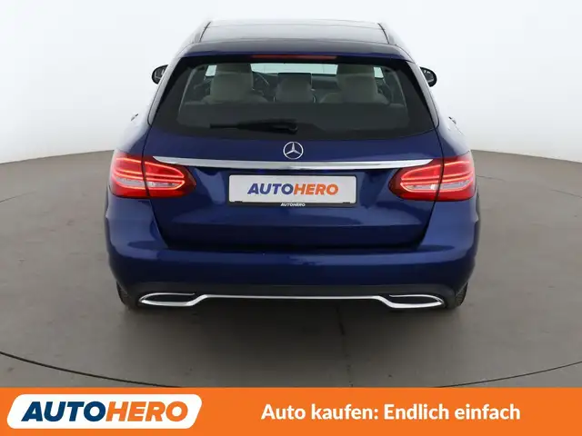 Mercedes-Benz C view 5