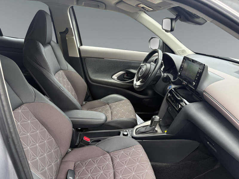 Toyota Yaris Cross 1,5l Hybrid, 4x4, Elegant — photo 12