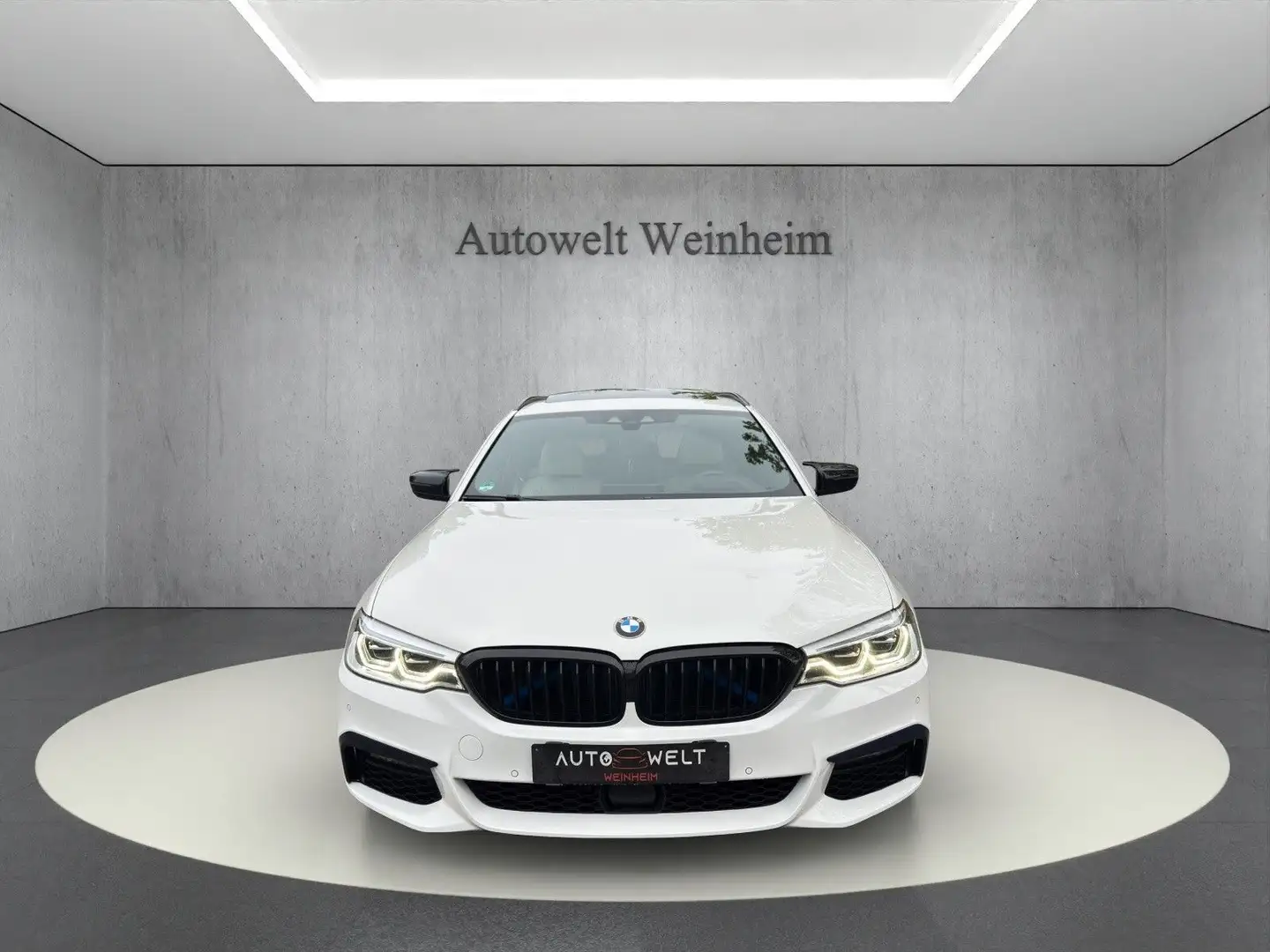 BMW 540 i°xDRIVE°M-SPORT°PANO°SOFTCLOSE°AHK°MEMORY° Weiß - 2