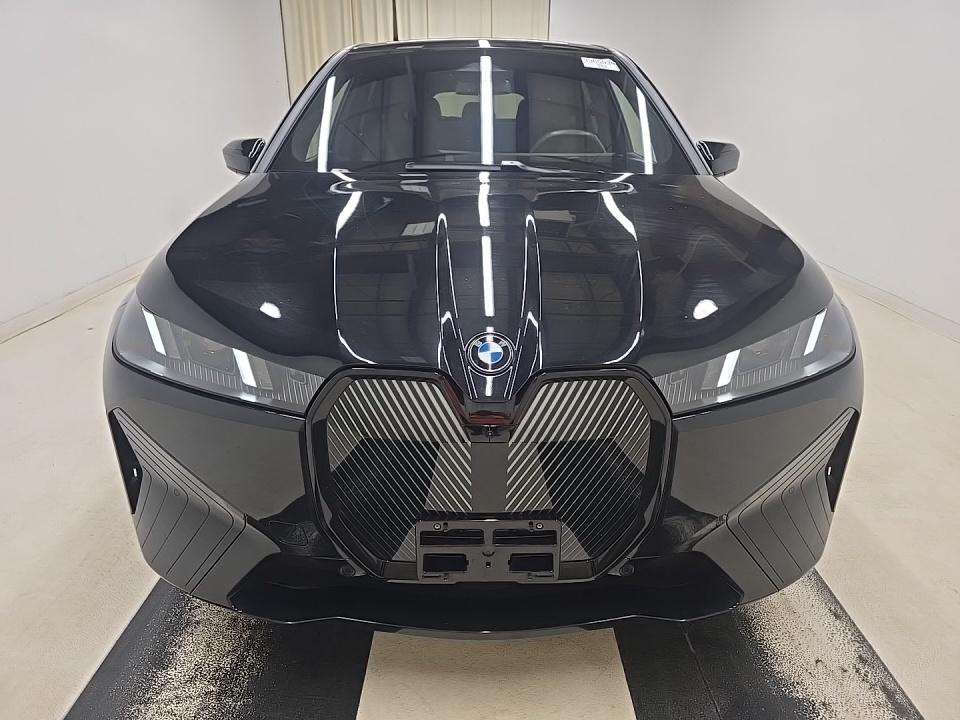 2026 BMW iX