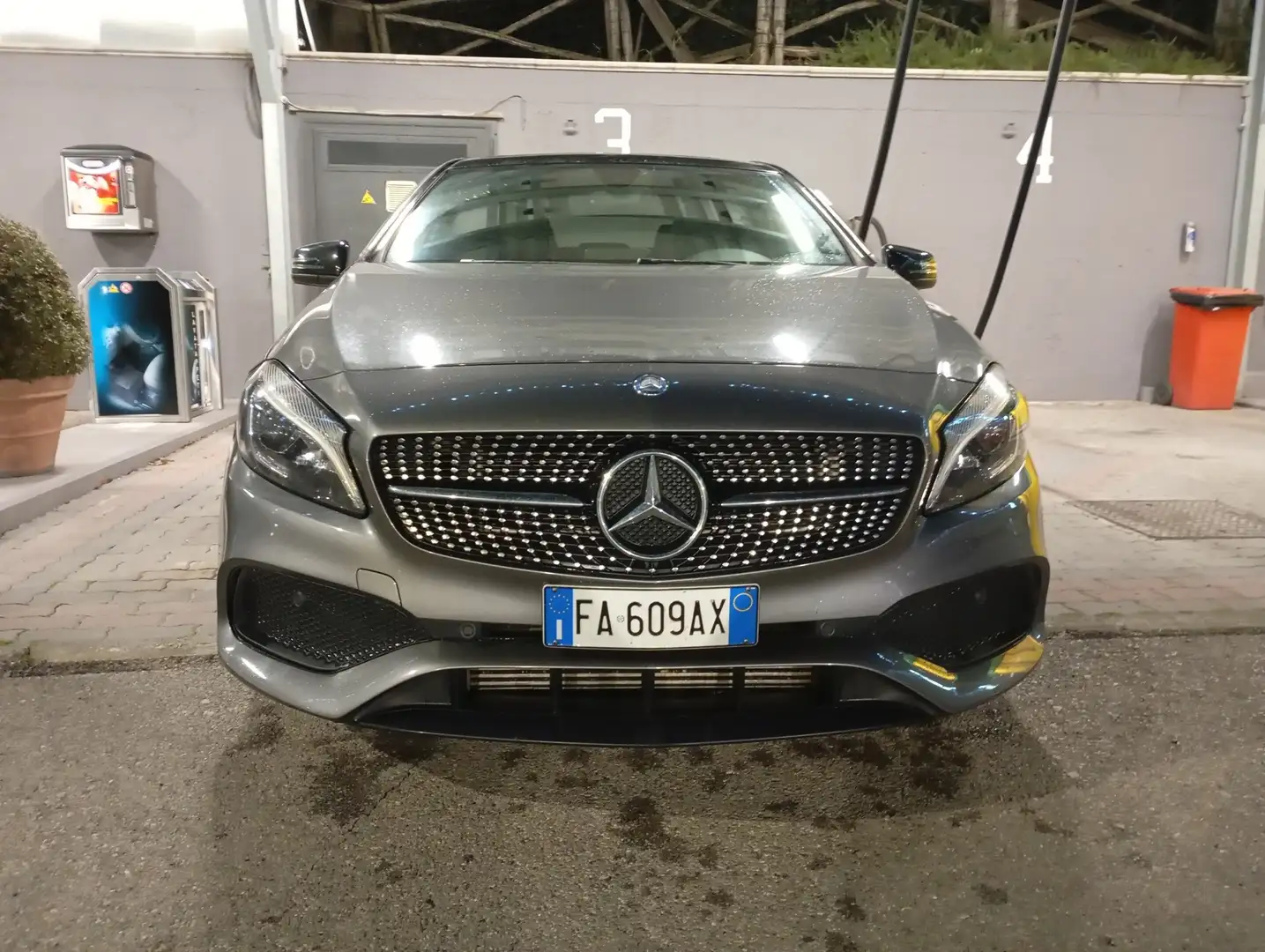 Mercedes-Benz A 200 d Premium 4matic auto my16 - 1