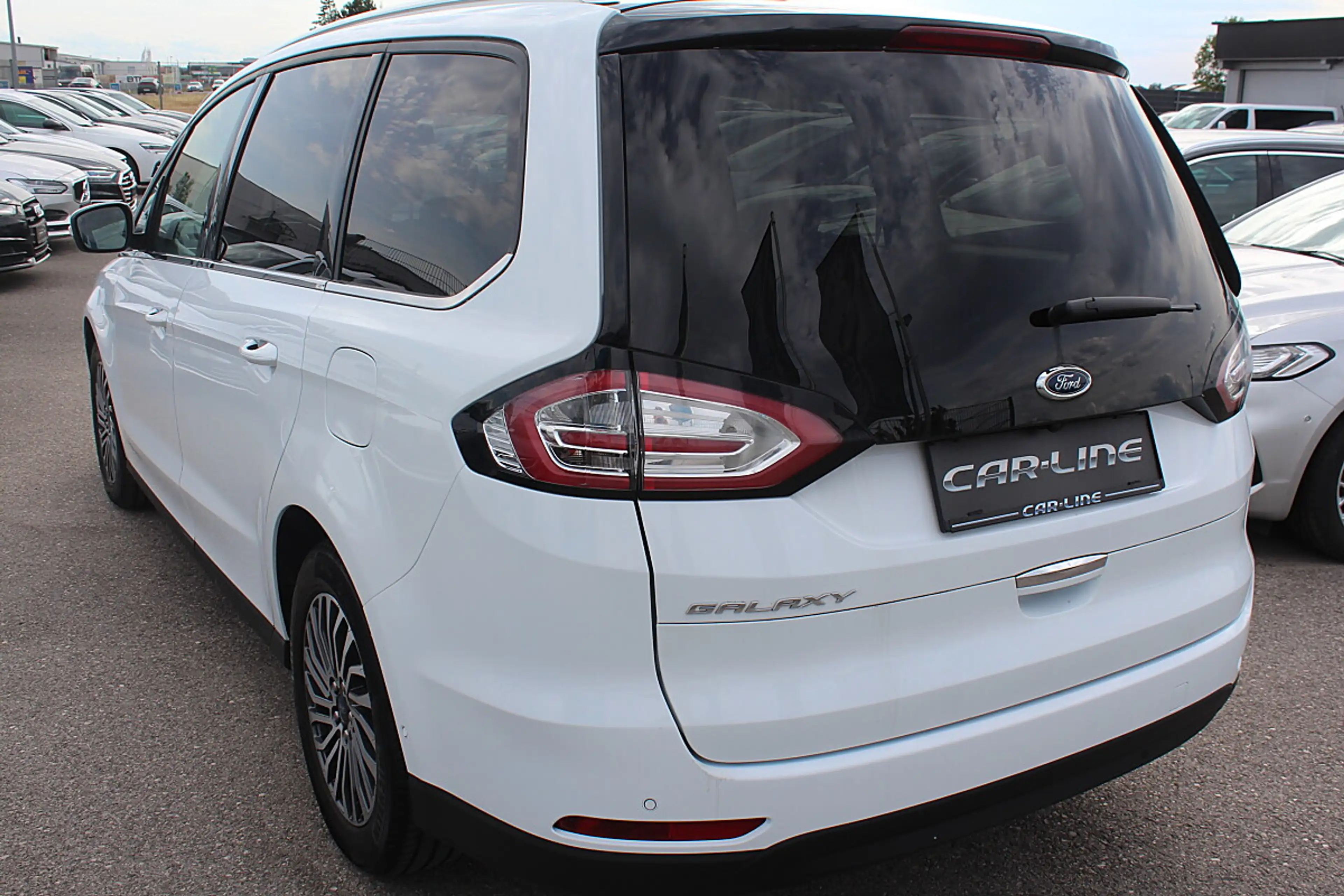 Ford Galaxy 2,0 EcoBlue Titanium LED 7-Sitz ACC KAMERA AHK ... — photo 9