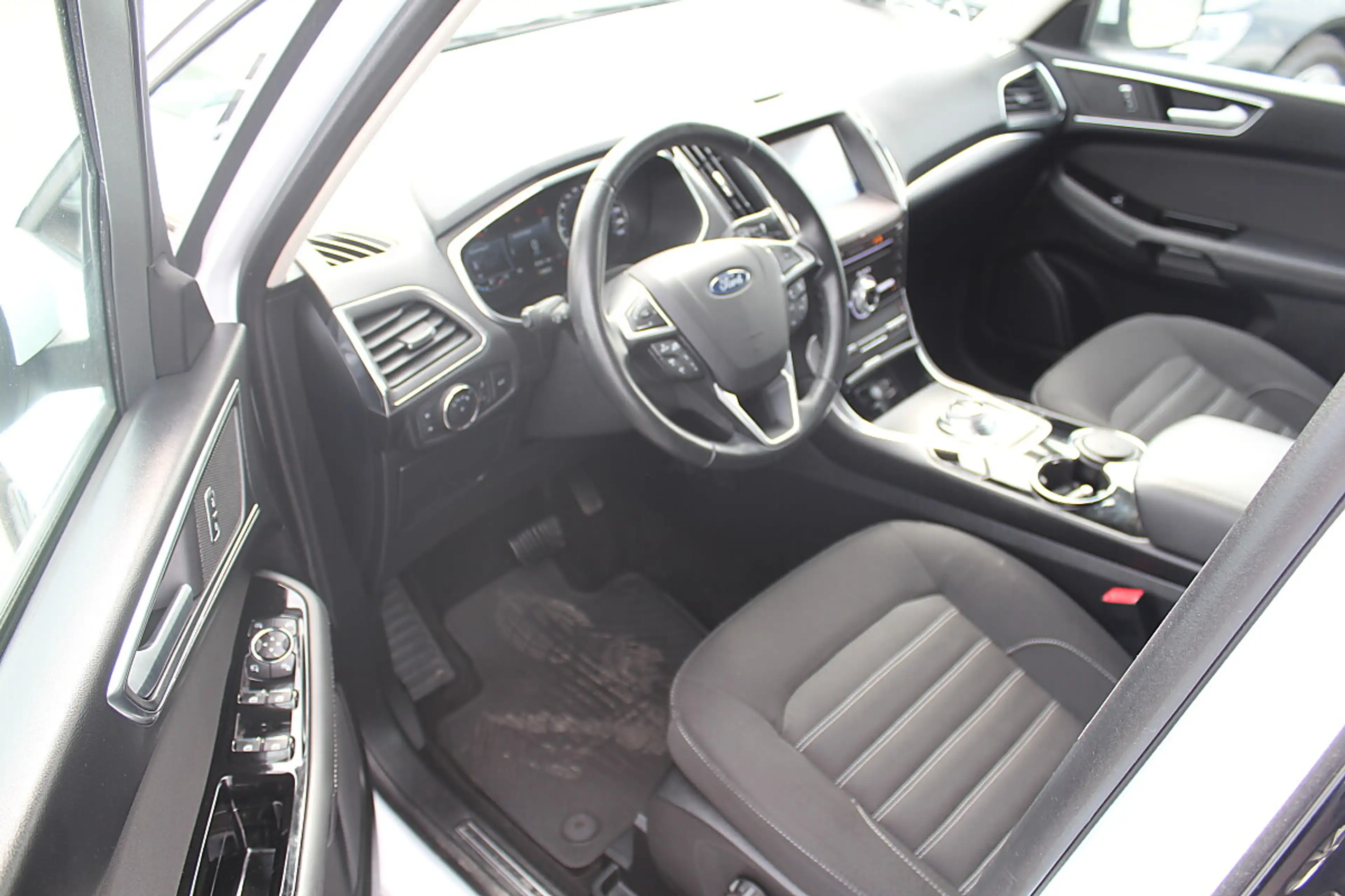 Ford Galaxy 2,0 EcoBlue Titanium LED 7-Sitz ACC KAMERA AHK ... — photo 5