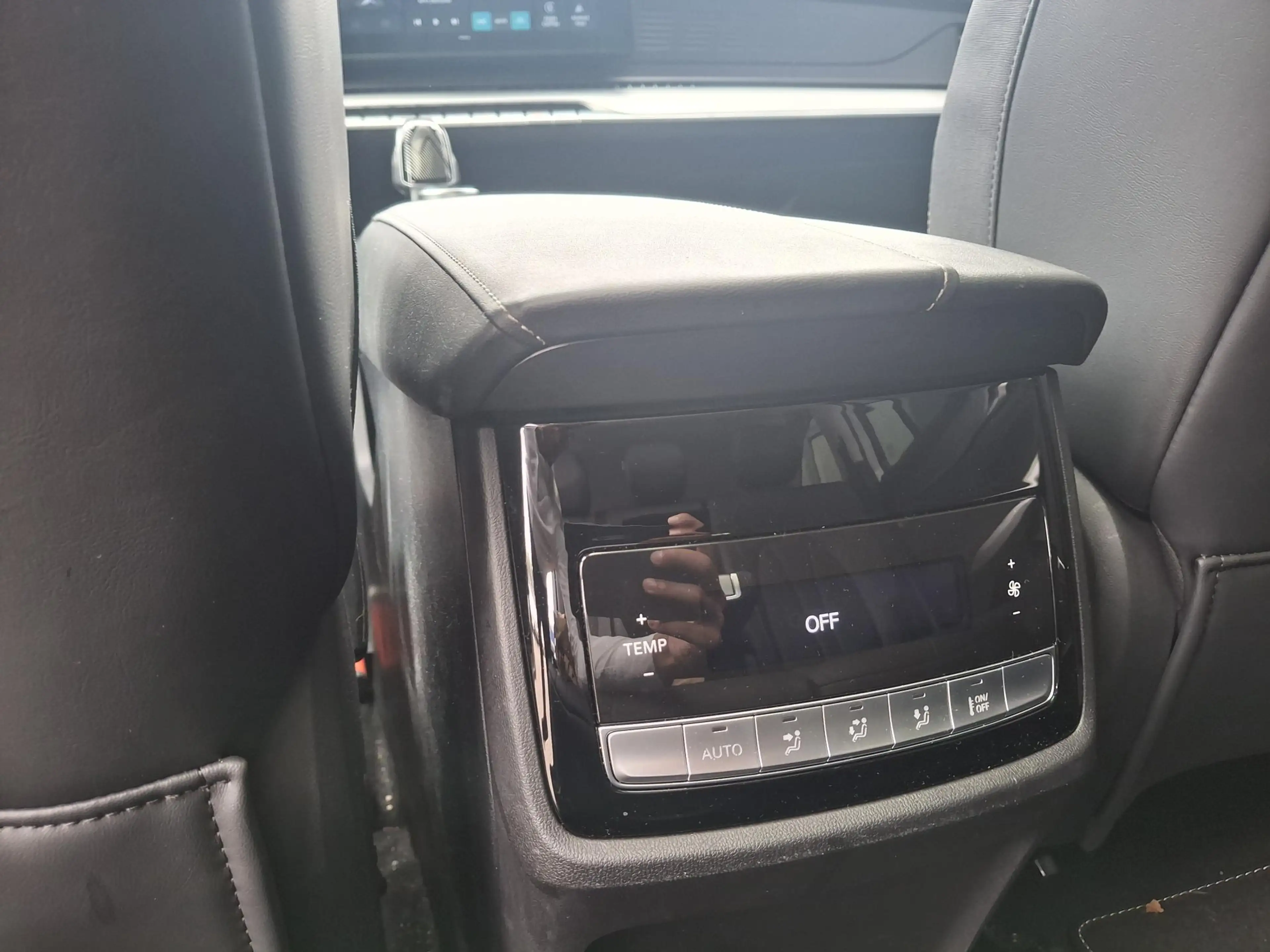 MG MGS9 1.5 Premium Plug-in Hybrid | Trekhaak | Panoramdak — photo 9