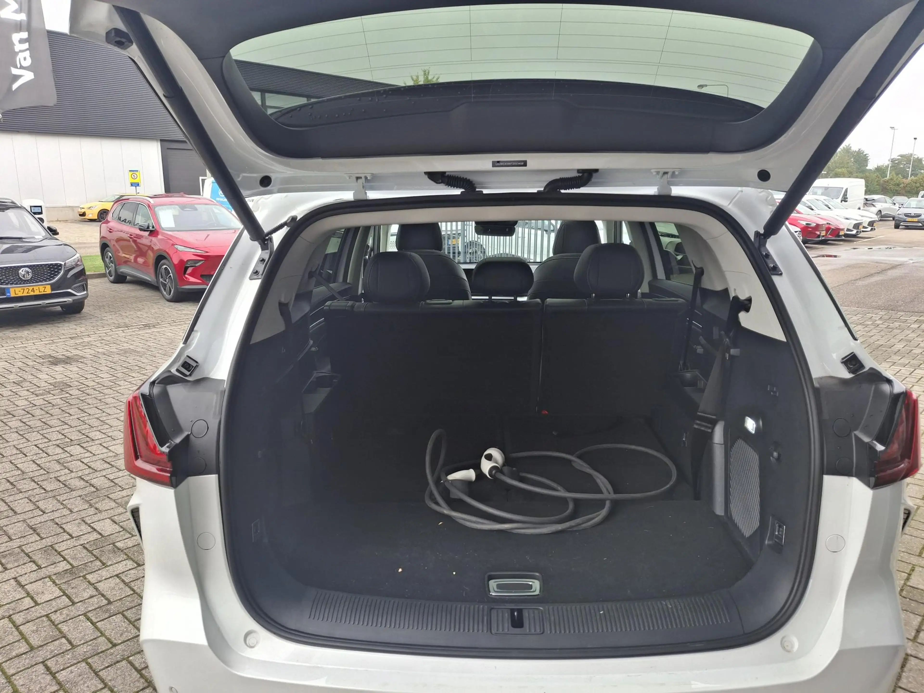 MG MGS9 1.5 Premium Plug-in Hybrid | Trekhaak | Panoramdak — photo 8