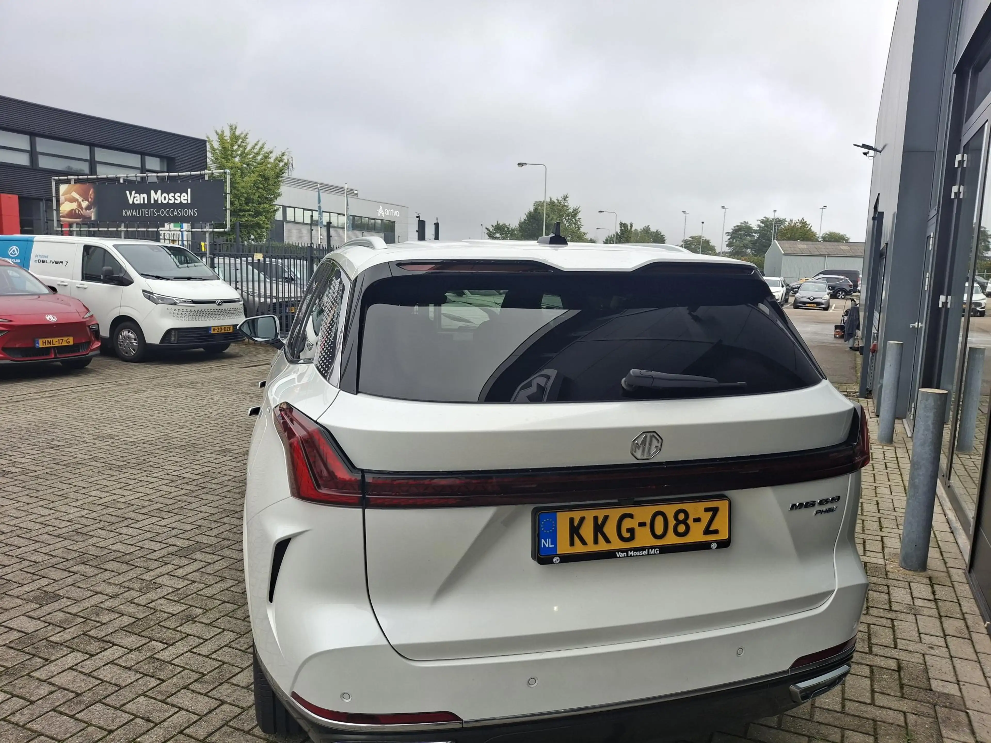 MG MGS9 1.5 Premium Plug-in Hybrid | Trekhaak | Panoramdak — photo 7