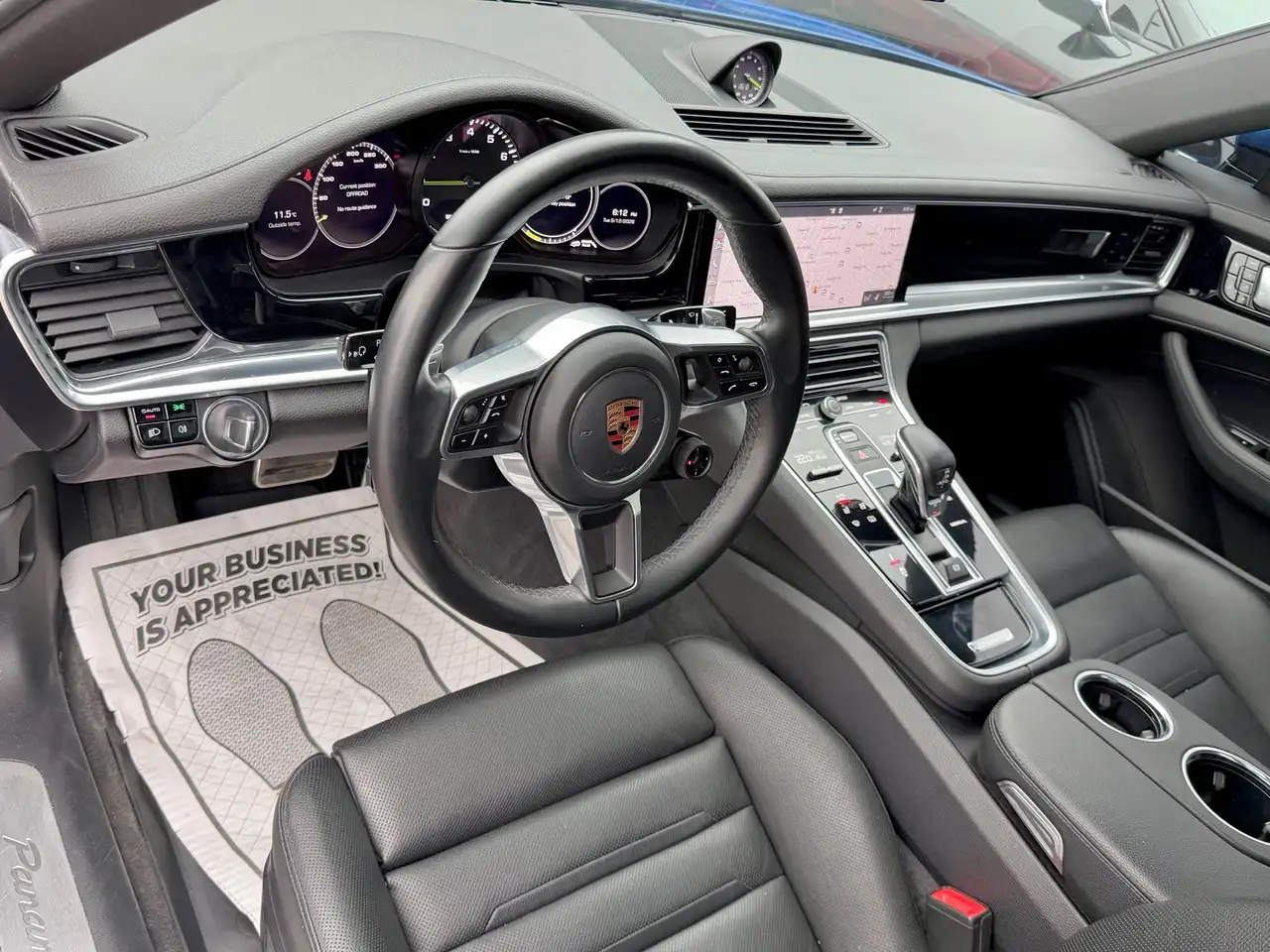Porsche Panamera снимка Porsche Panamera