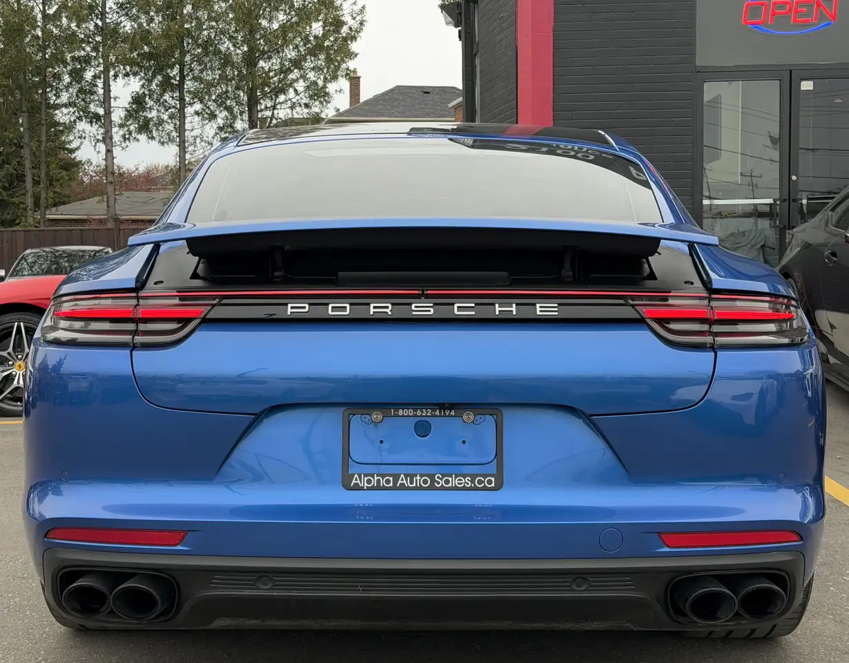 Porsche Panamera снимка Porsche Panamera