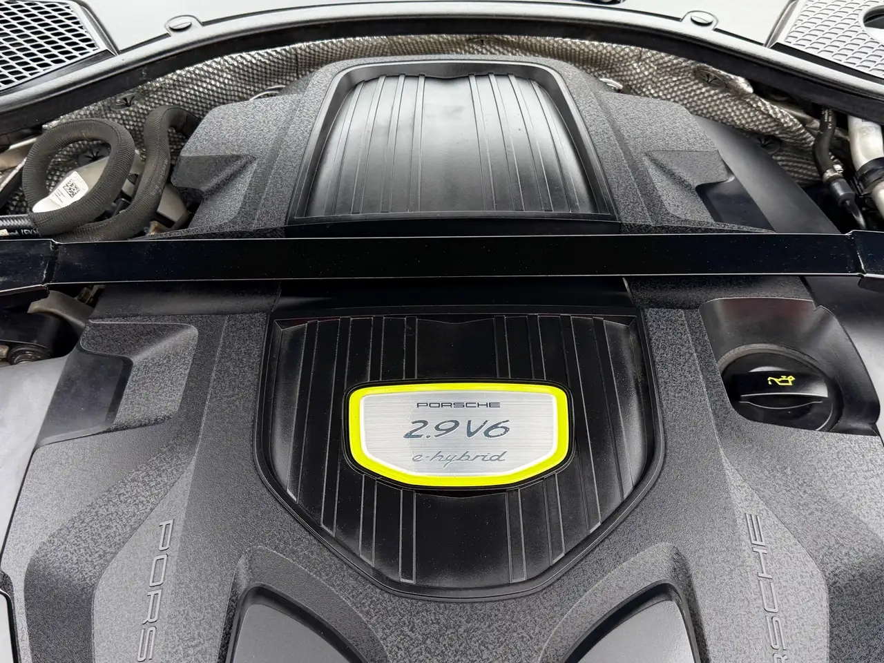 Porsche Panamera снимка Porsche Panamera