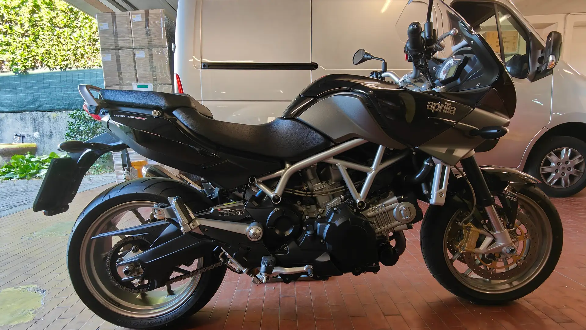 Aprilia Mana 850 850 GT ABS   OTTOBRE 2021 Zwart - 2