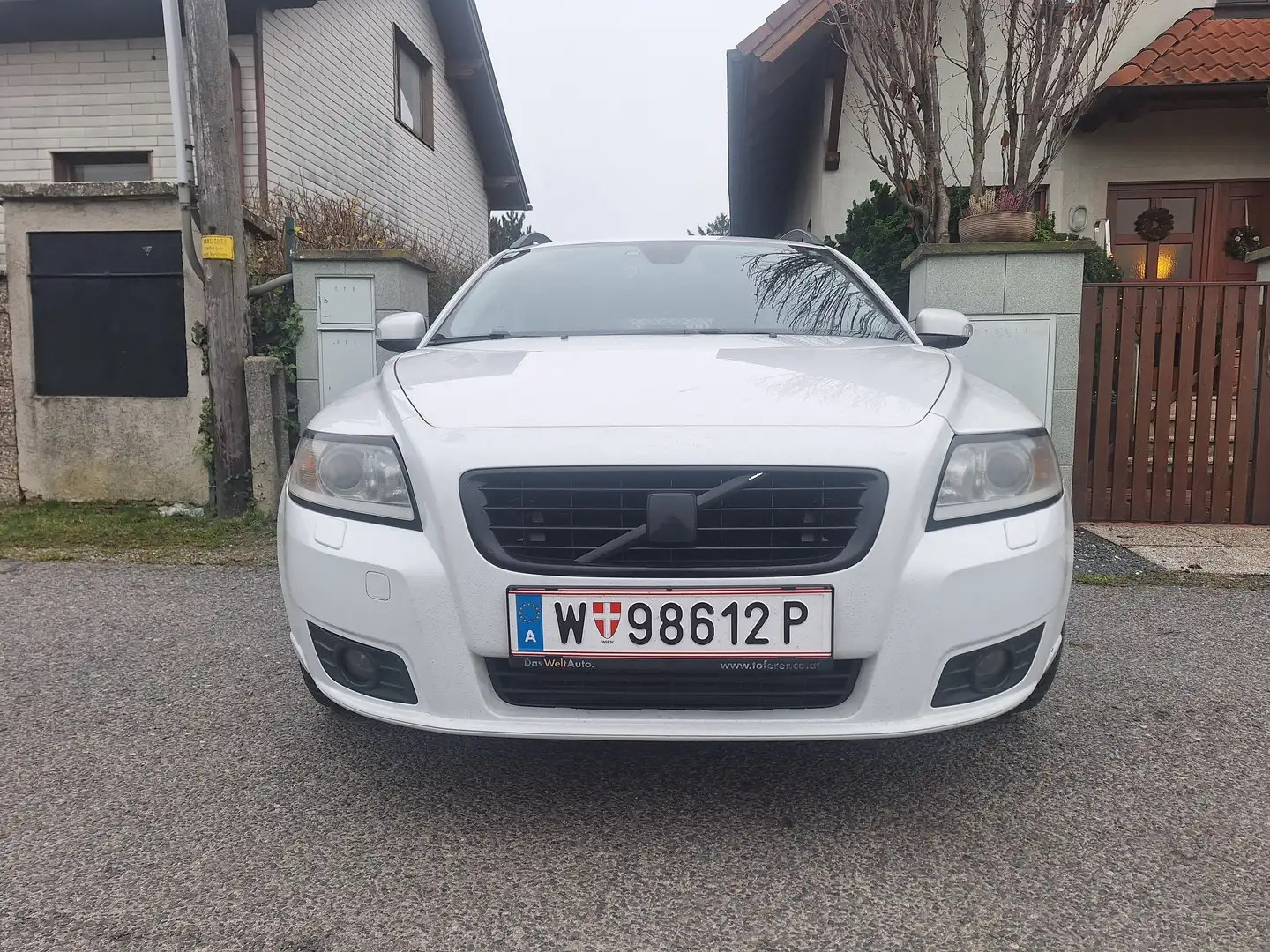 Volvo V50 V50 1,6 D Momentum Momentum Weiß - 2
