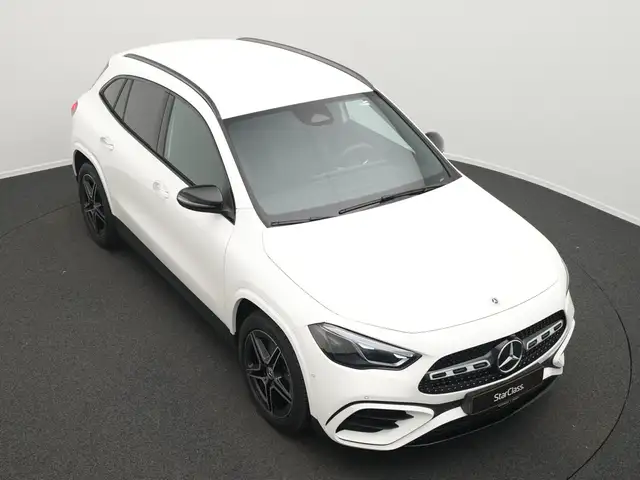 Mercedes-Benz Gla Class view 12
