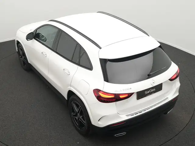 Mercedes-Benz Gla Class view 13