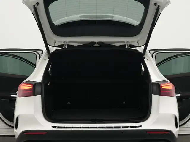 Mercedes-Benz Gla Class view 17