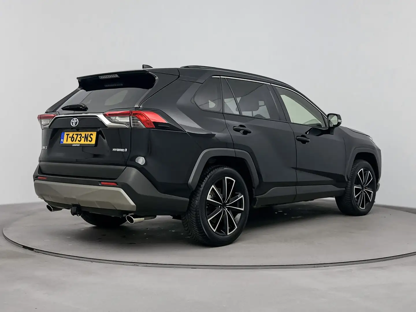 Toyota RAV 4 2.5 Hybrid Dynamic | Bearlock  | 19 inch velgen | Zwart - 2