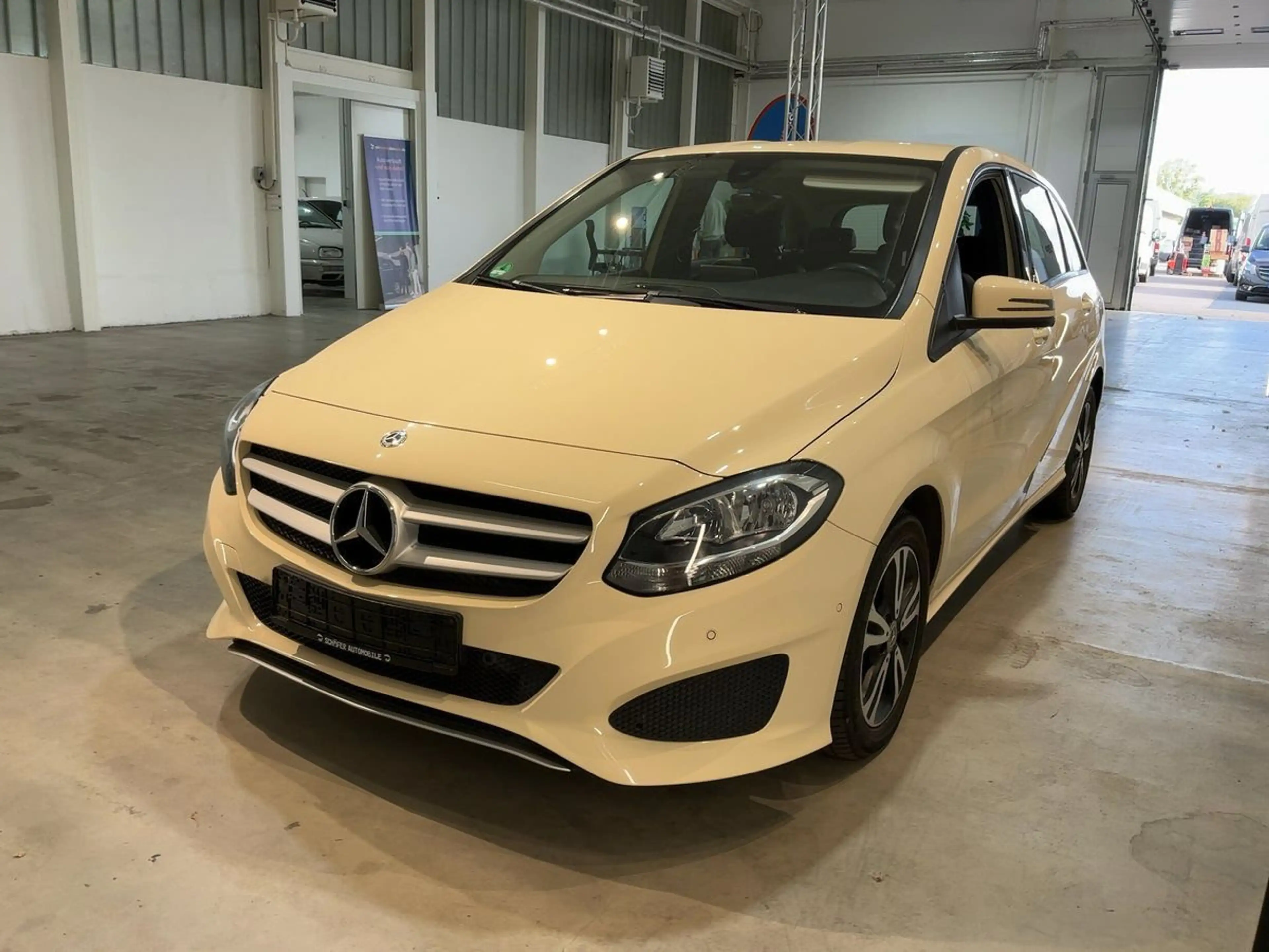 Mercedes-Benz B 200 d DCT Taxi