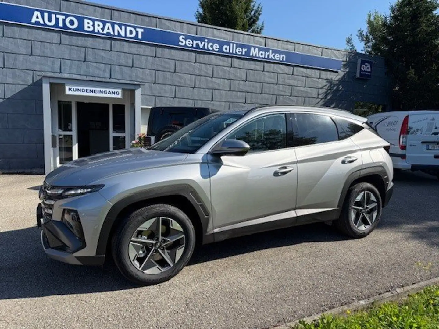 Hyundai TUCSON Tucson 1,6 T-GDI HEV 4WD Go Plus Aut. Go Plus Argent - 1