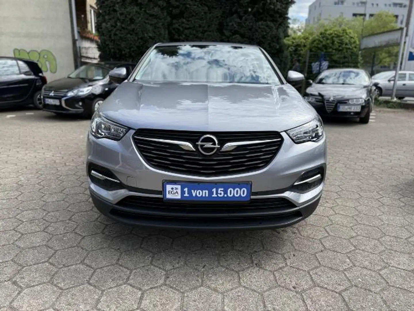 Opel Grandland X Edition 1.2 AT. Navi, Carplay, Ganzjahresreifen Plateado - 2