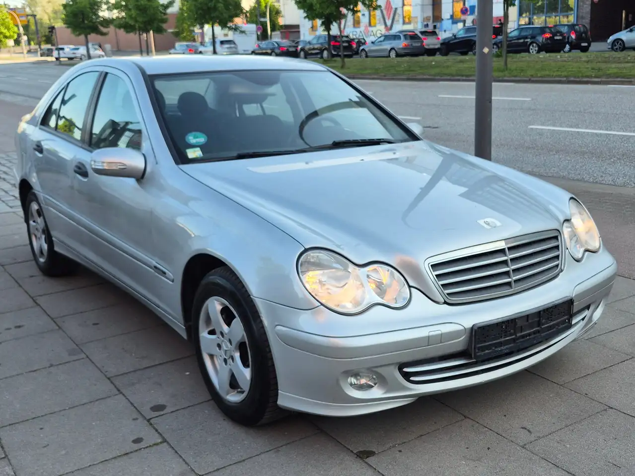 Mercedes-Benz C 180
