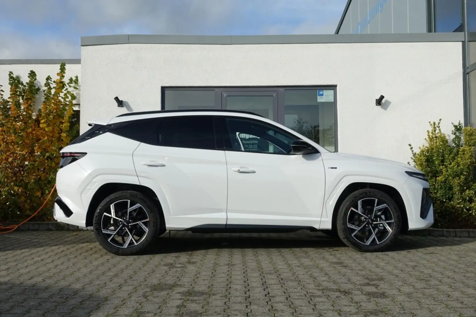 Hyundai TUCSON N-Line 150PS DCT PanoramaGlasSchiebedach! Alb - 2