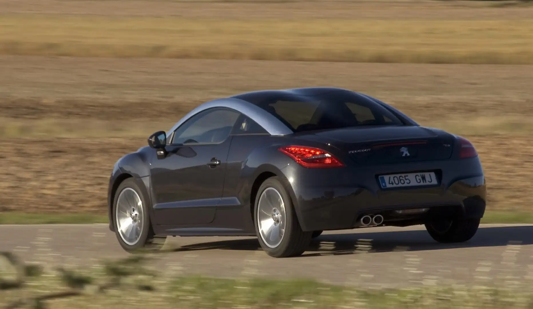 Peugeot RCZ 1.6 THP Srebrny - 2