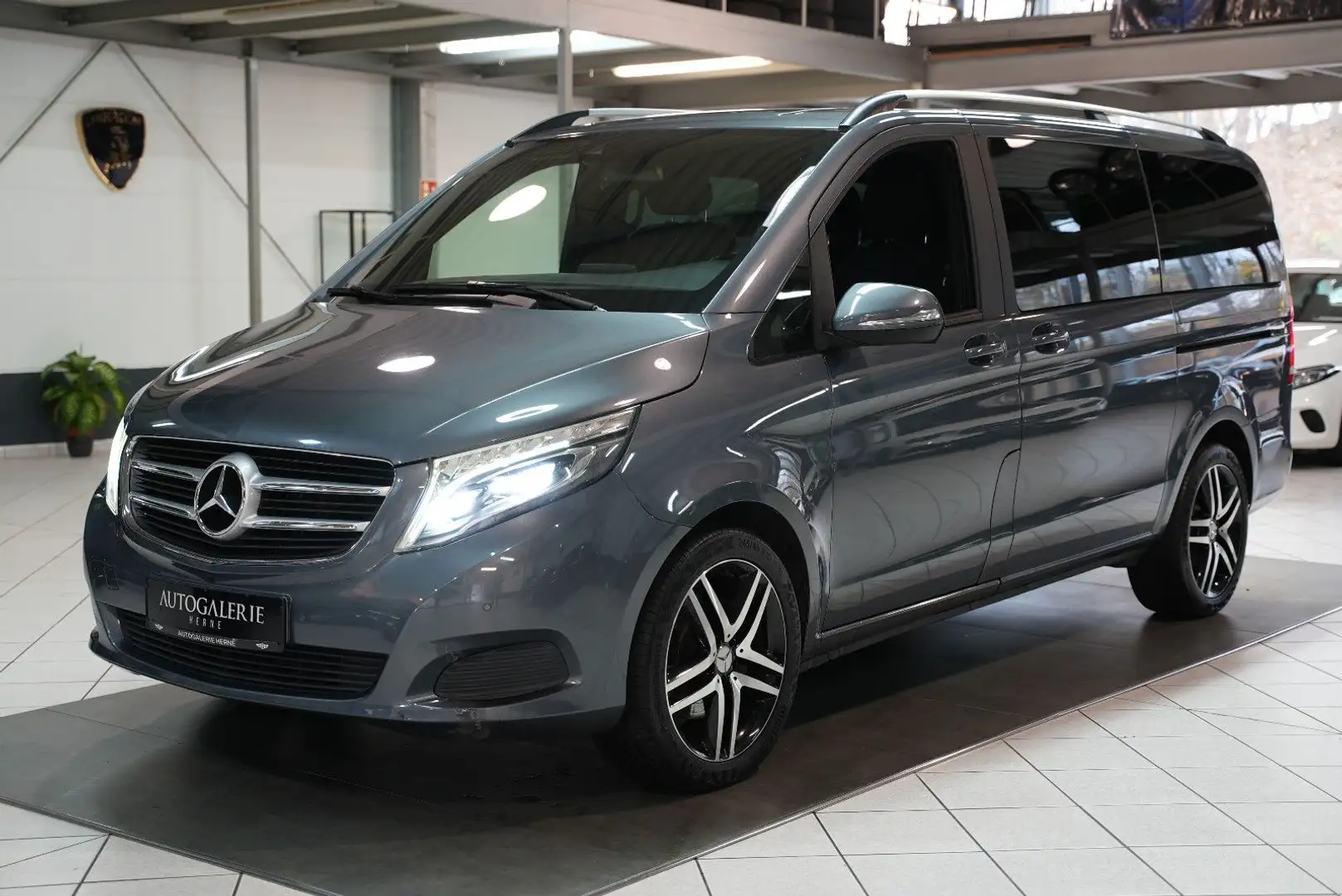 Mercedes-Benz V 220 d EDITION lang*2.HD*LED*NAVI*R-KAMERA*6 SIT Gris - 1